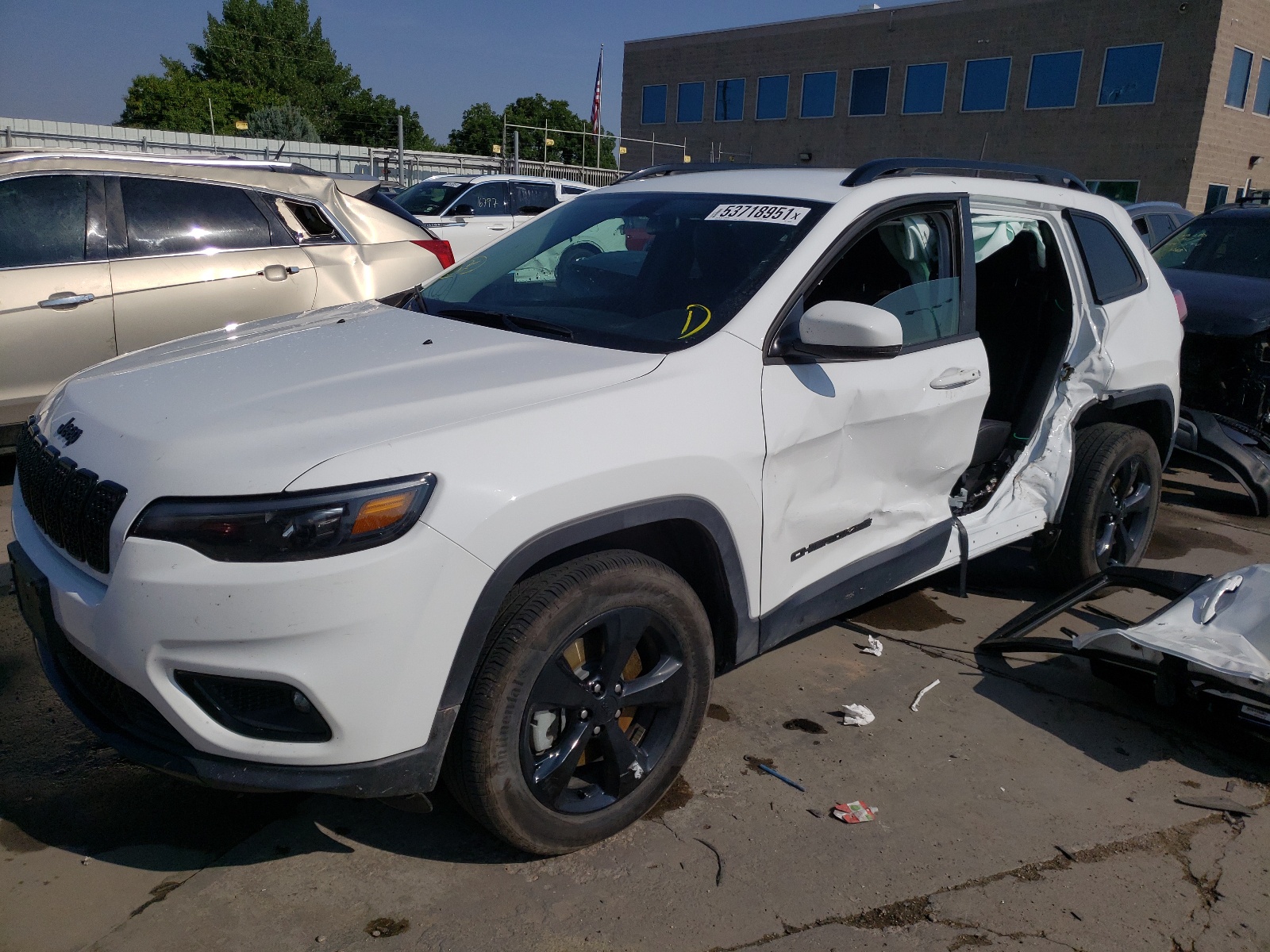 Photo 2 from auction – 2020 JEEP CHEROKEE L with VIN 1C4PJMLX0LD594954