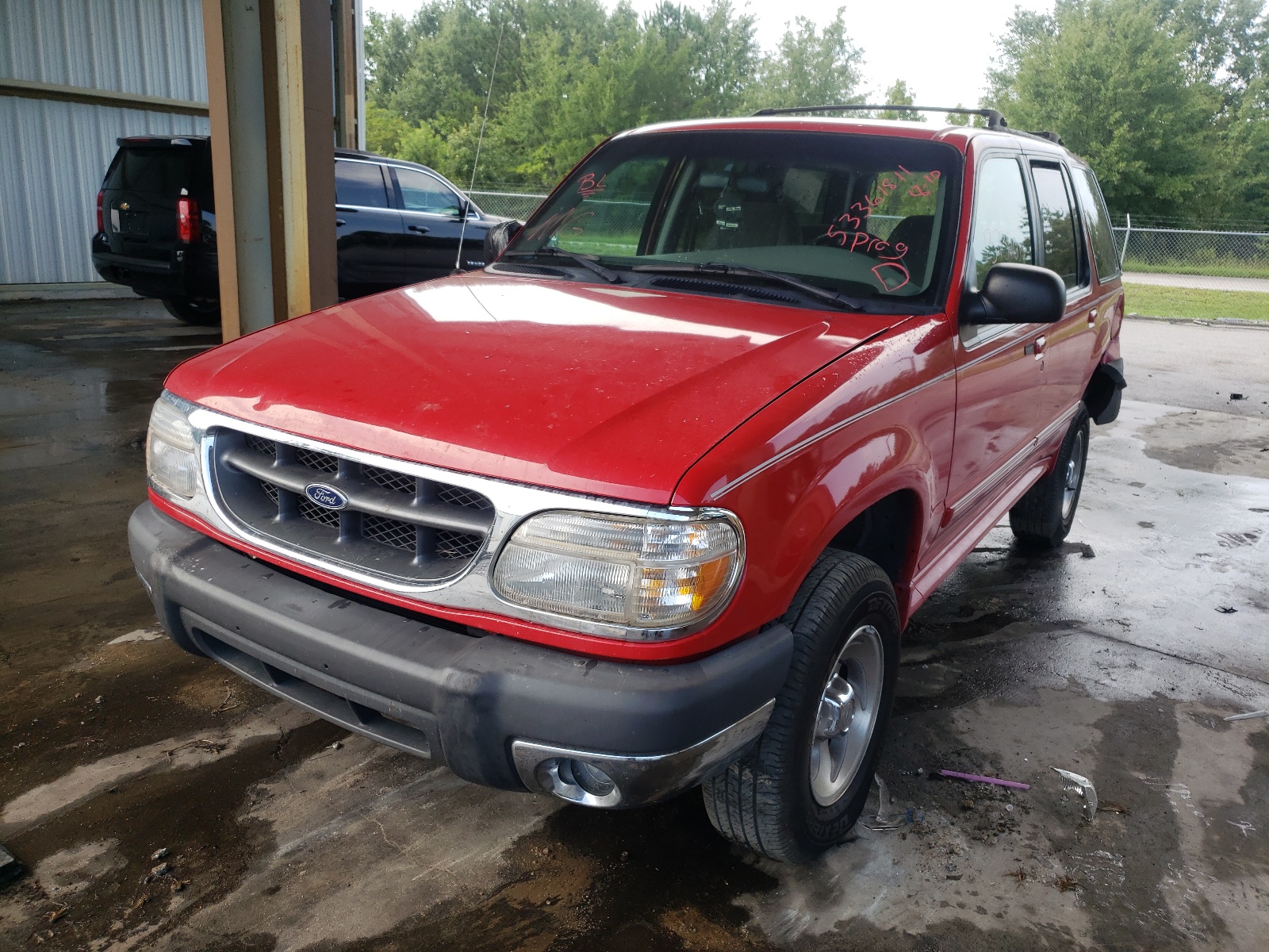 Photo 2 from auction – 1999 FORD EXPLORER with VIN 1FMZU32X6XZA67789