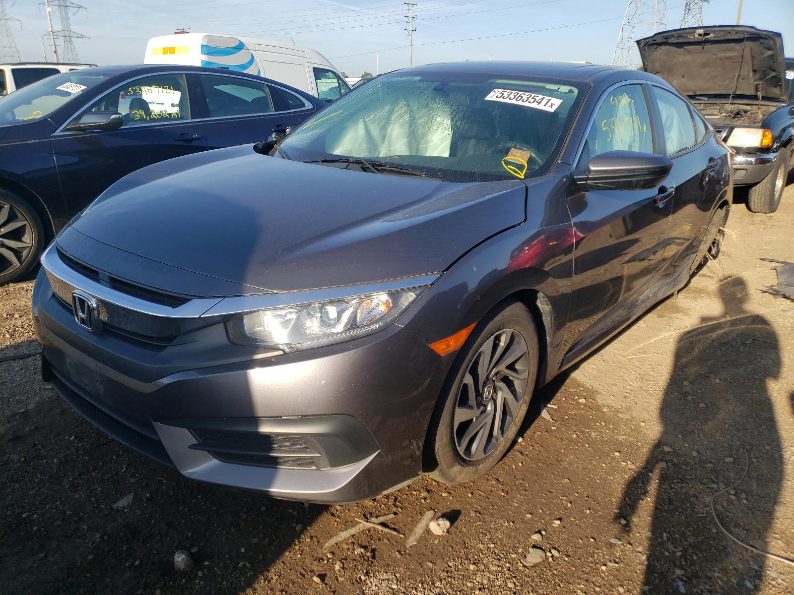 Photo 2 from auction – 2016 HONDA CIVIC EX with VIN 19XFC2F77GE047478