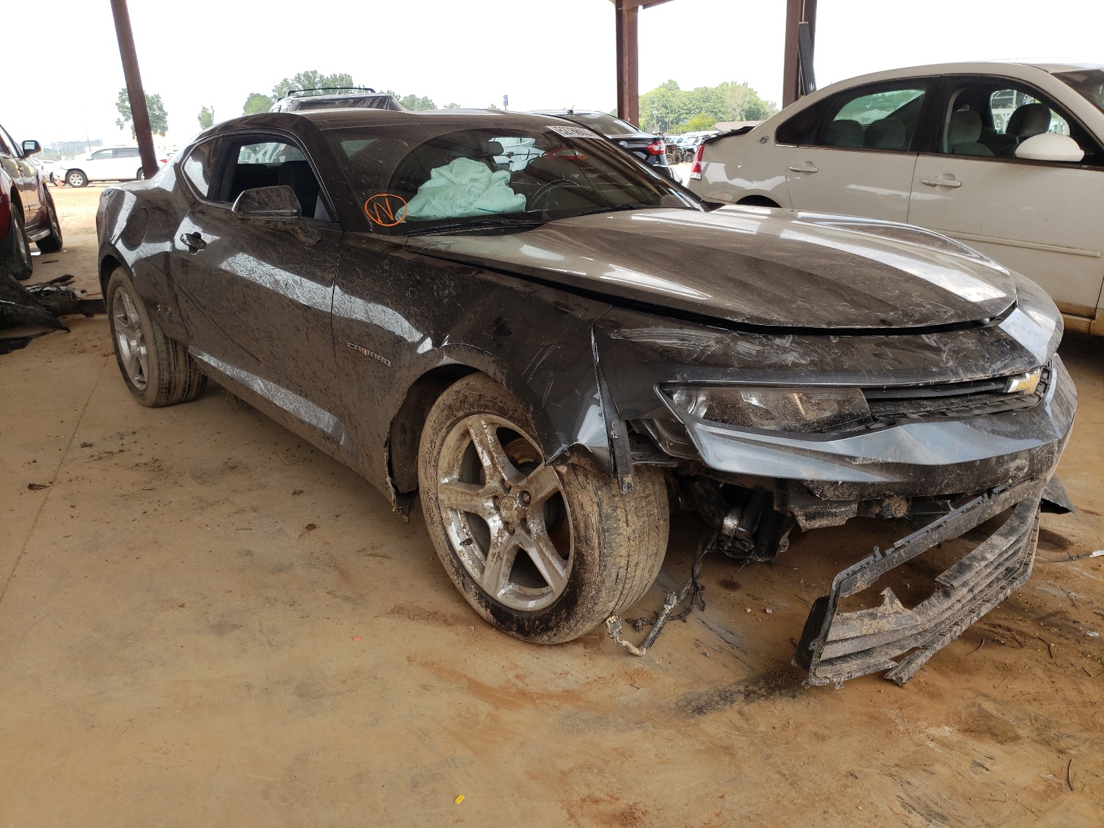 CHEVROLET CAMARO LS 2018 with VIN 1G1FA1RX7J0189320 - Photo from auction