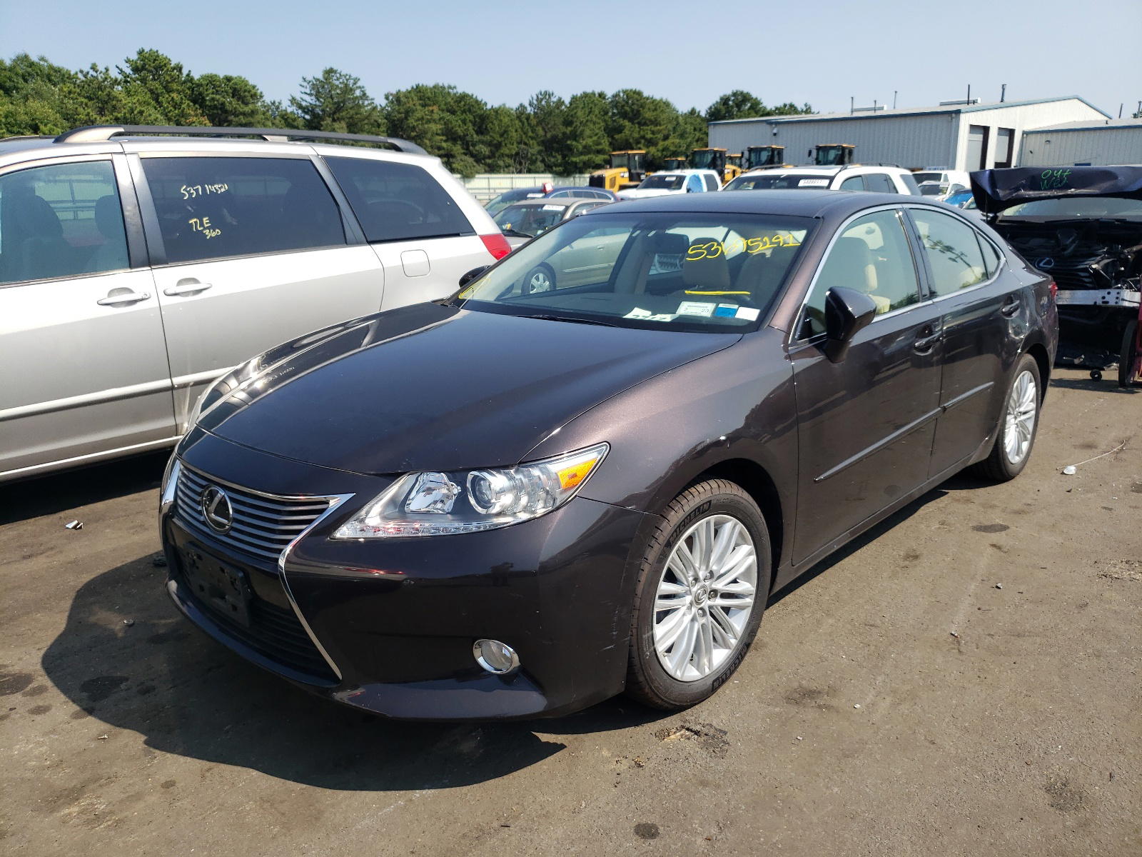 Photo 2 from auction – 2013 LEXUS ES 350 with VIN JTHBK1GG0D2039417
