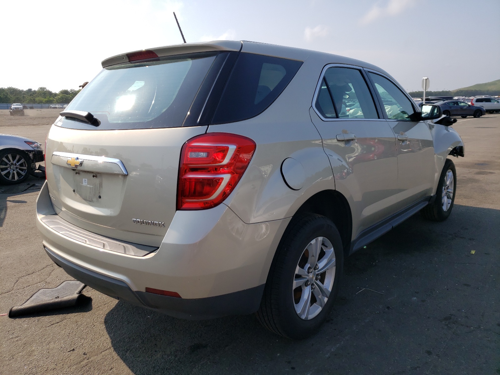 Photo 4 from auction – 2016 CHEVROLET EQUINOX LS with VIN 2GNALBEK2G1140865