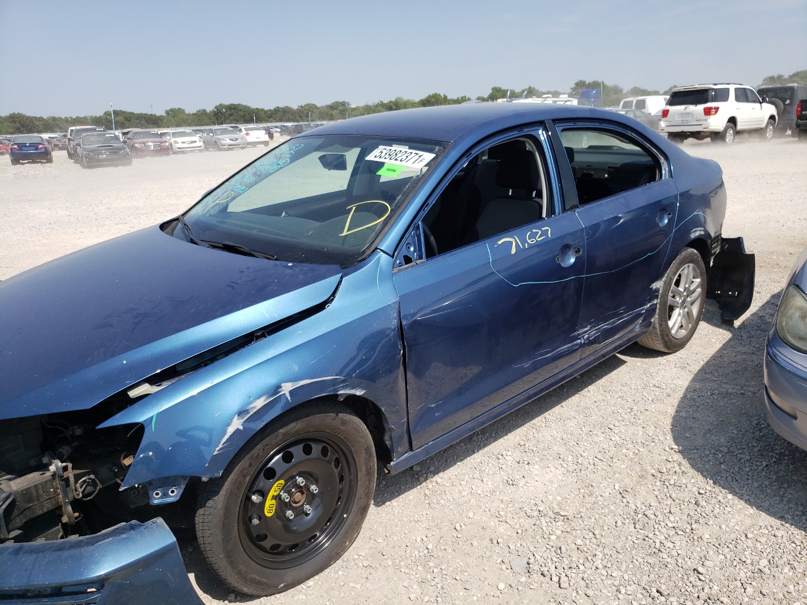 Photo 9 from auction – 2017 VOLKSWAGEN JETTA S with VIN 3VW2B7AJ0HM346414