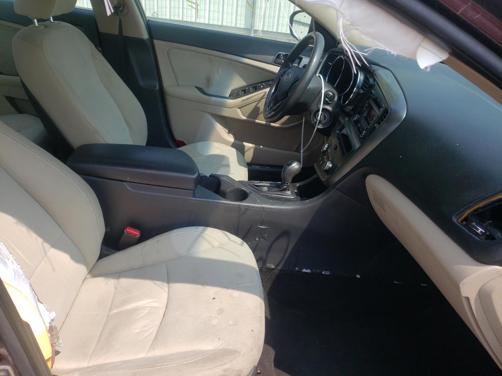 Photo 5 from auction – 2012 KIA OPTIMA LX with VIN 5XXGM4A71CG020170