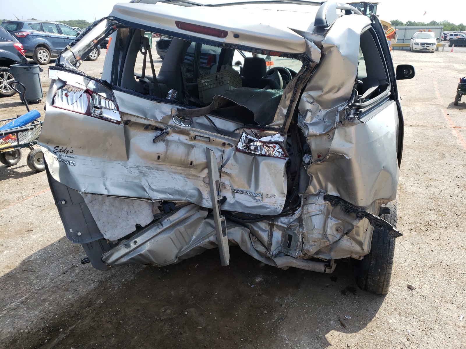 Photo 9 from auction – 2005 TOYOTA SIENNA CE with VIN 5TDZA23C75S249812