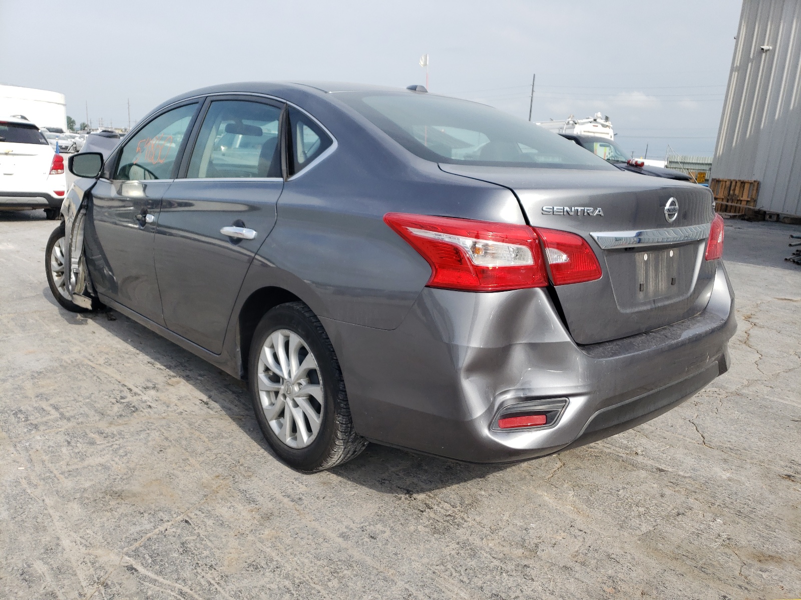 Photo 3 from auction – 2018 NISSAN SENTRA S with VIN 3N1AB7AP4JL657121