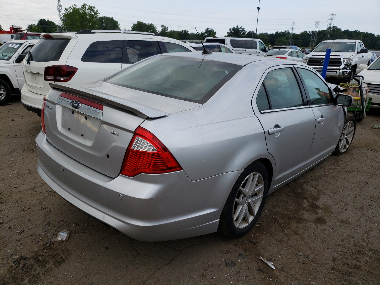Photo 4 from auction – 2011 FORD FUSION SEL with VIN 3FAHP0JA7BR120781