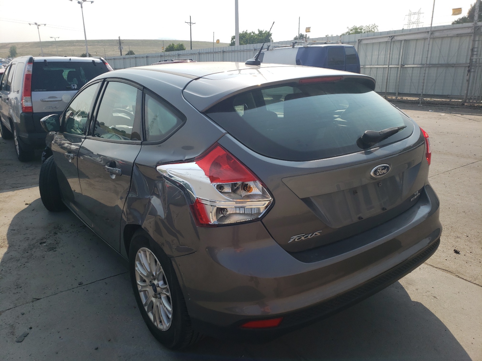 Фото 3 с аукциона – 2012 FORD FOCUS SE с VIN 1FAHP3K24CL373243