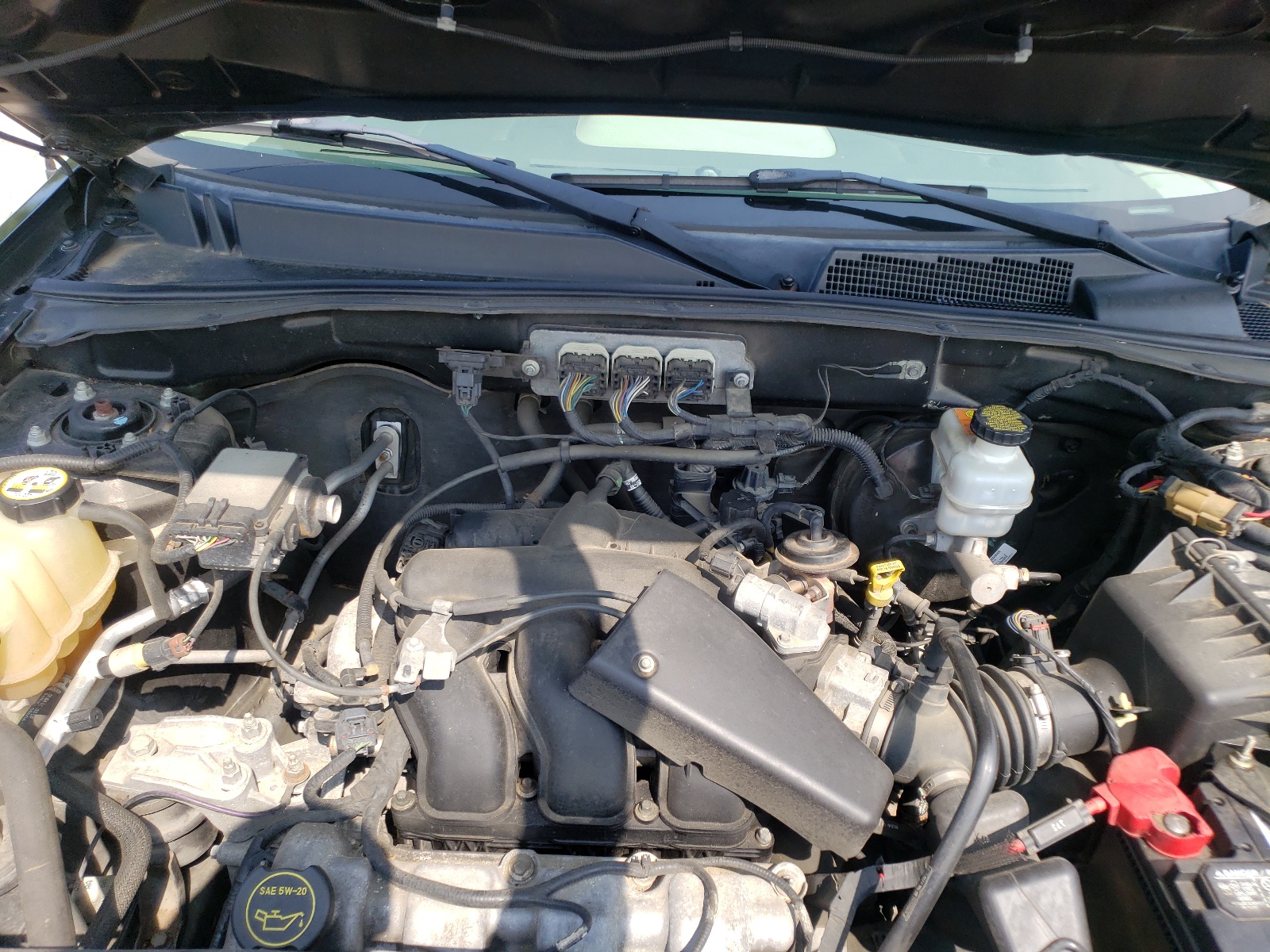 Photo 7 from auction – 2008 FORD ESCAPE XLT with VIN 1FMCU03128KA90768