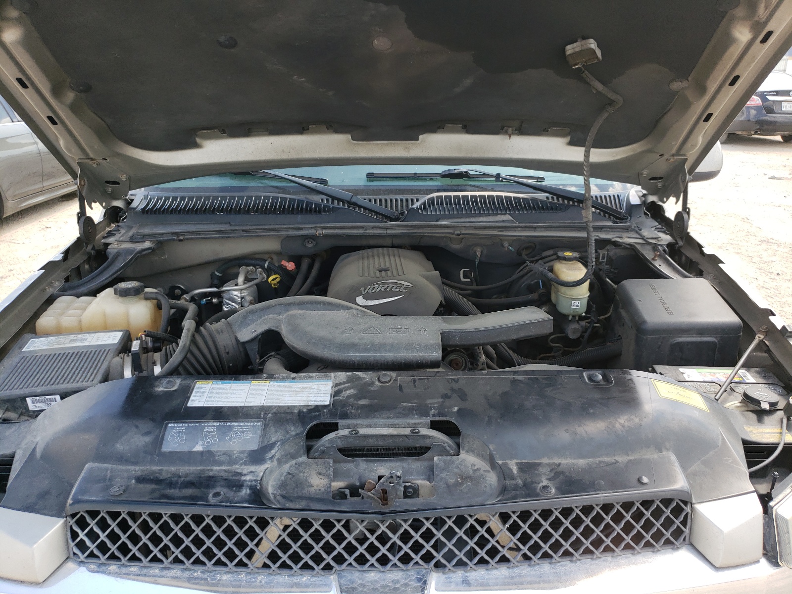 Photo 7 from auction – 2002 CHEVROLET AVALANCHE with VIN 3GNEK13T12G294316