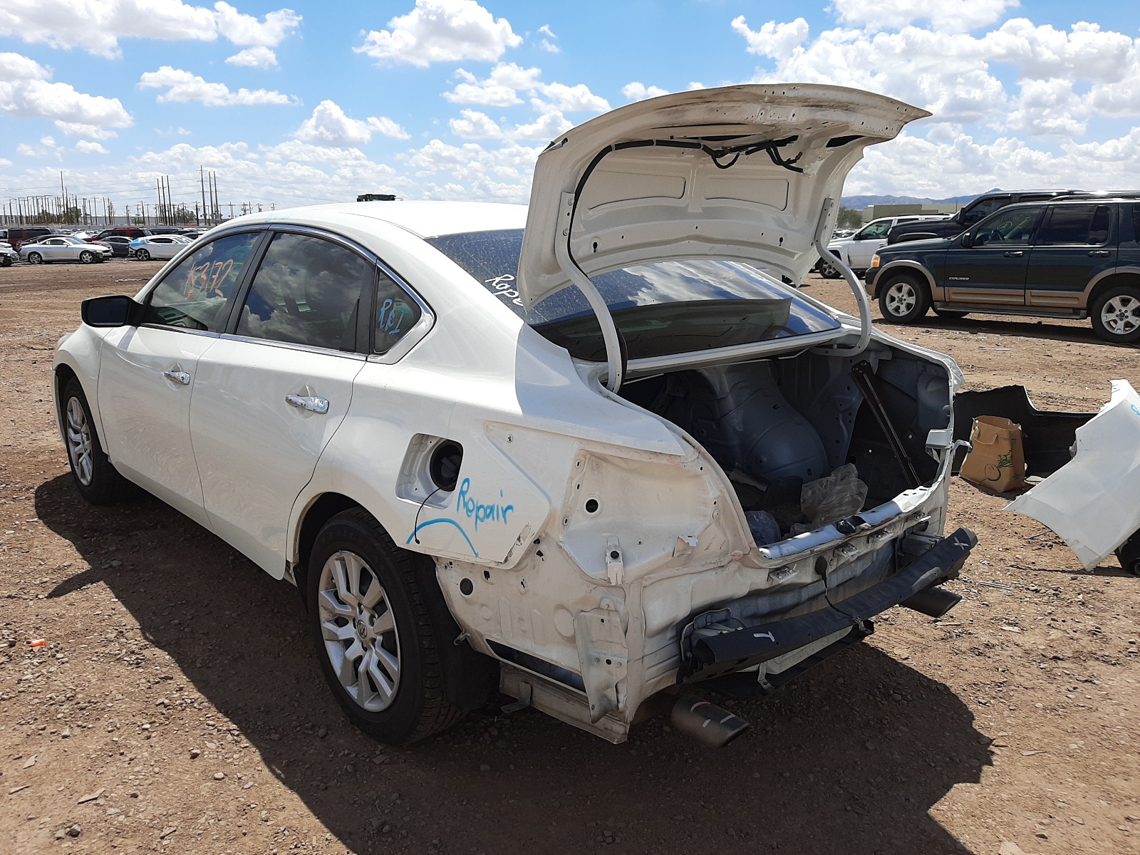 Photo 3 from auction – 2015 NISSAN ALTIMA 2.5 with VIN 1N4AL3AP0FN898237