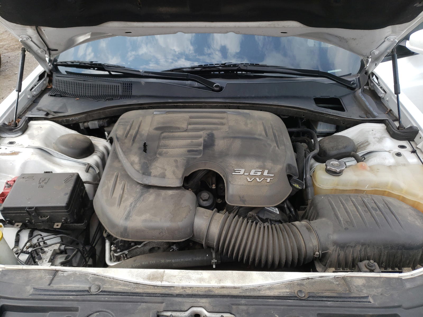 Photo 7 from auction – 2018 CHRYSLER 300 S with VIN 2C3CCAGG2JH149279