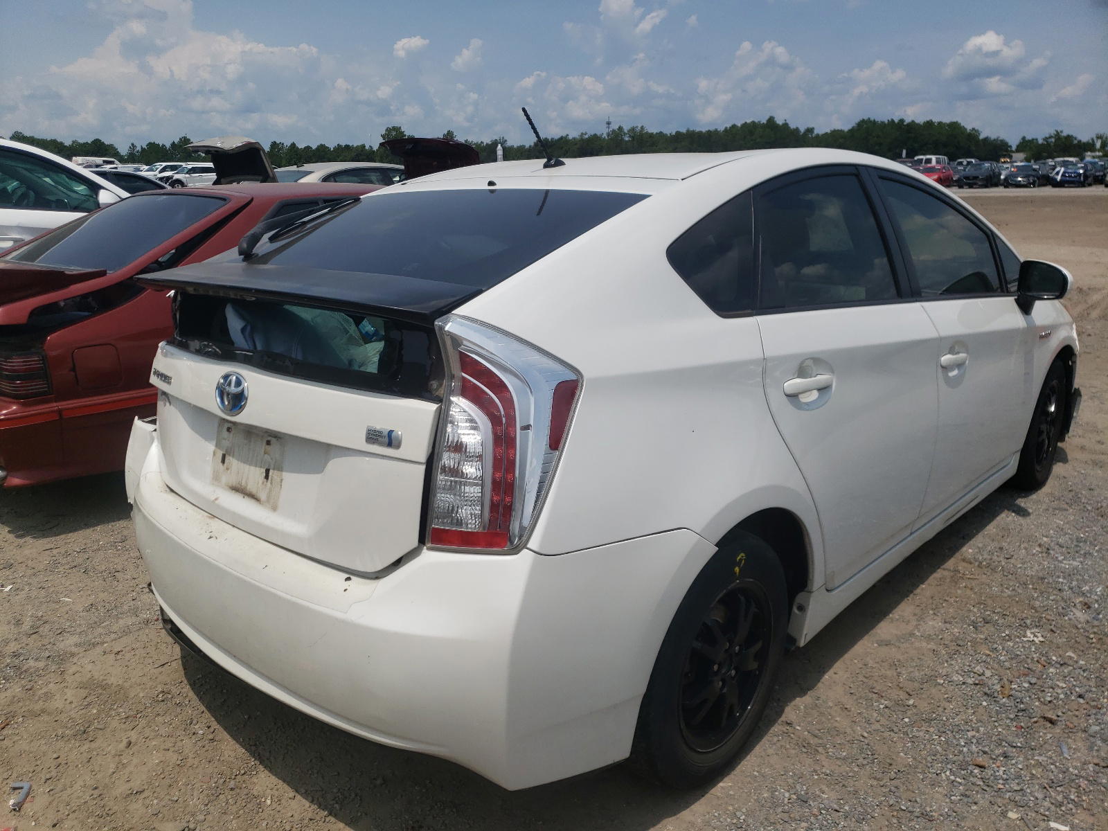 Photo 4 from auction – 2013 TOYOTA PRIUS with VIN JTDKN3DU8D0350071