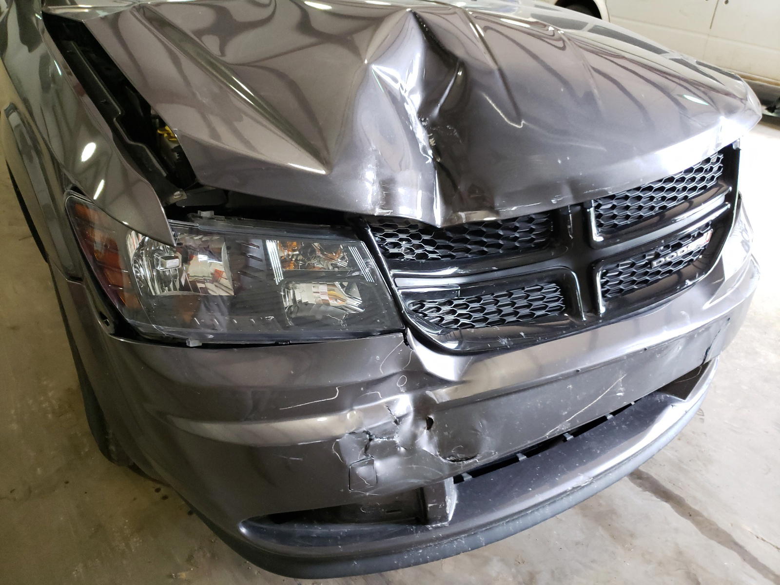 Photo 9 from auction – 2020 DODGE JOURNEY SE with VIN 3C4PDCAB7LT199642