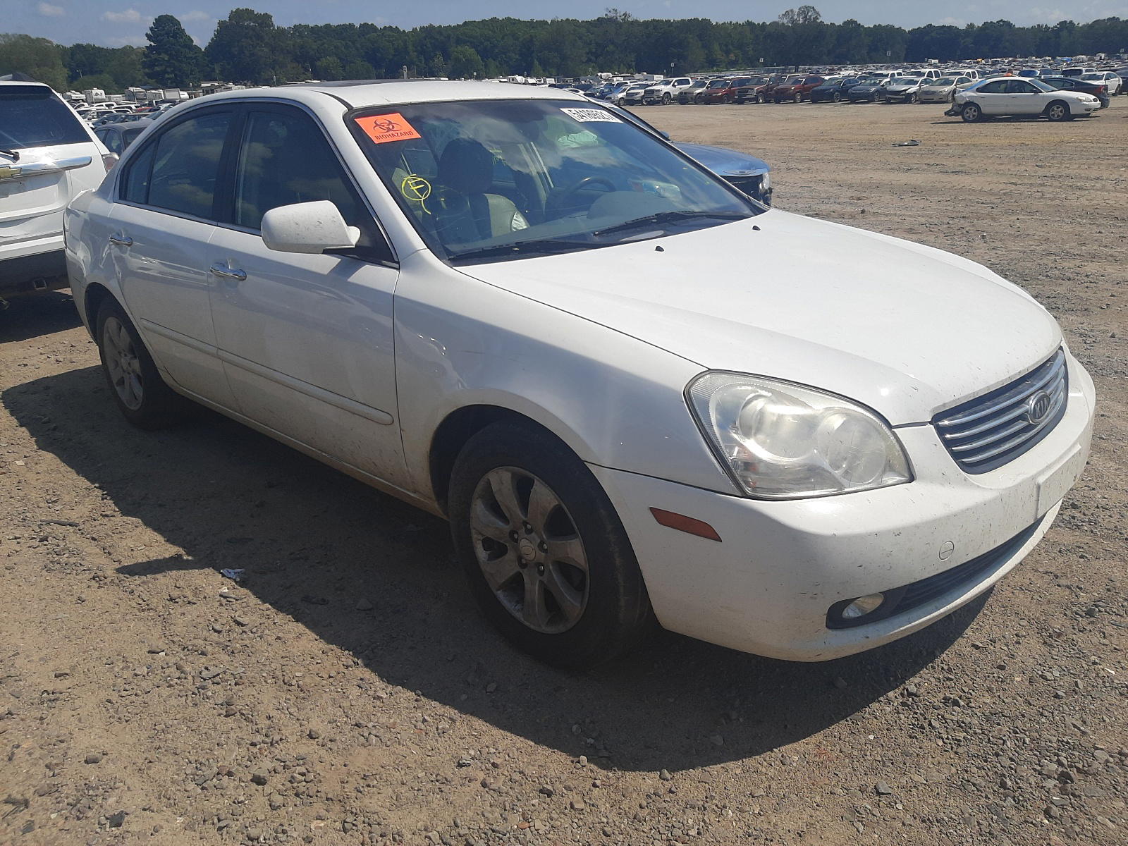 KIA OPTIMA LX 2008 with VIN KNAGE123285239302 - Photo from auction