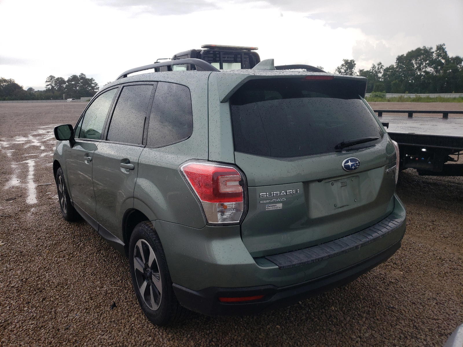 Photo 3 from auction – 2018 SUBARU FORESTER with VIN JF2SJAECXJH569277