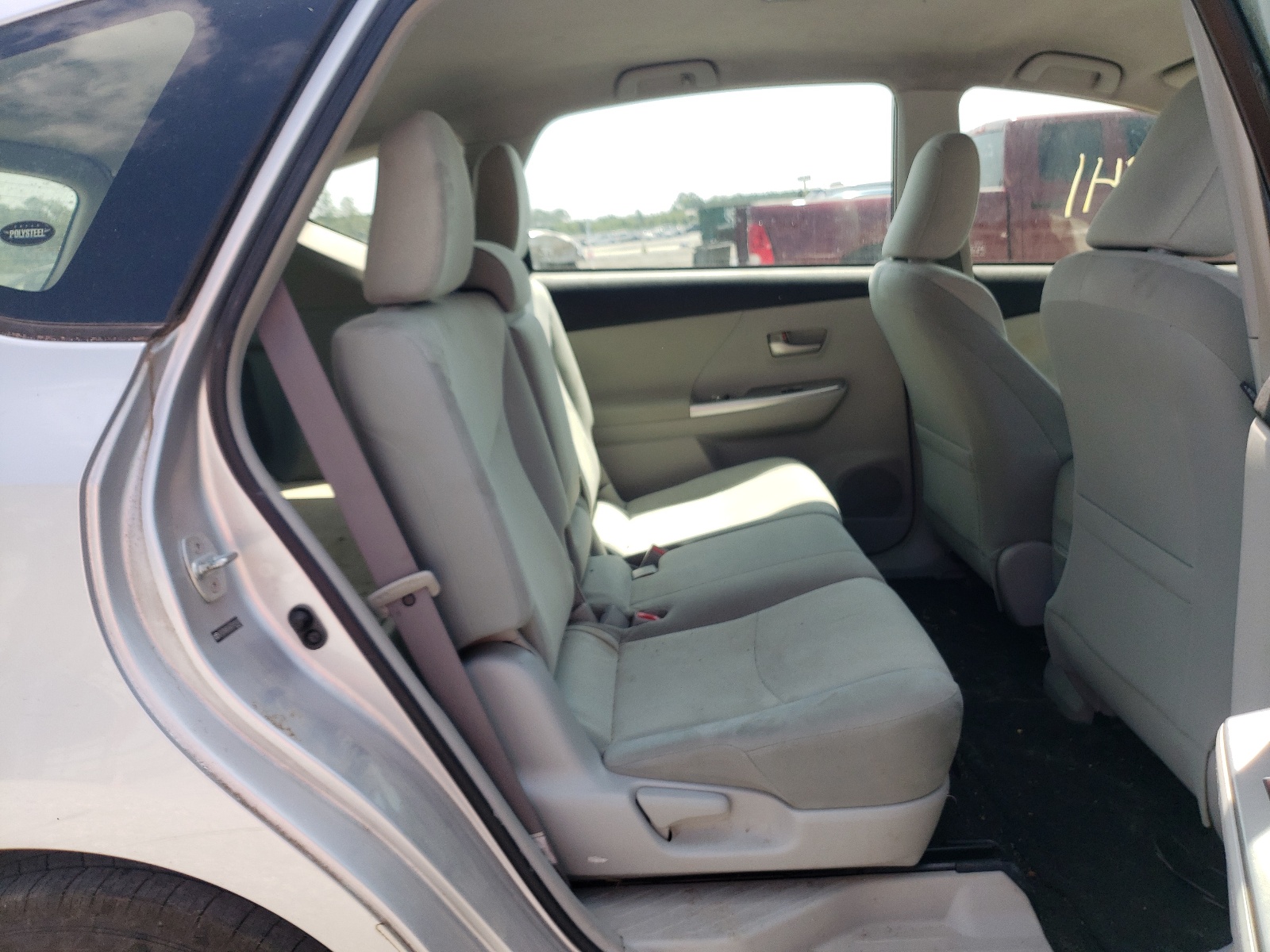 Photo 6 from auction – 2012 TOYOTA PRIUS V with VIN JTDZN3EU6C3181923