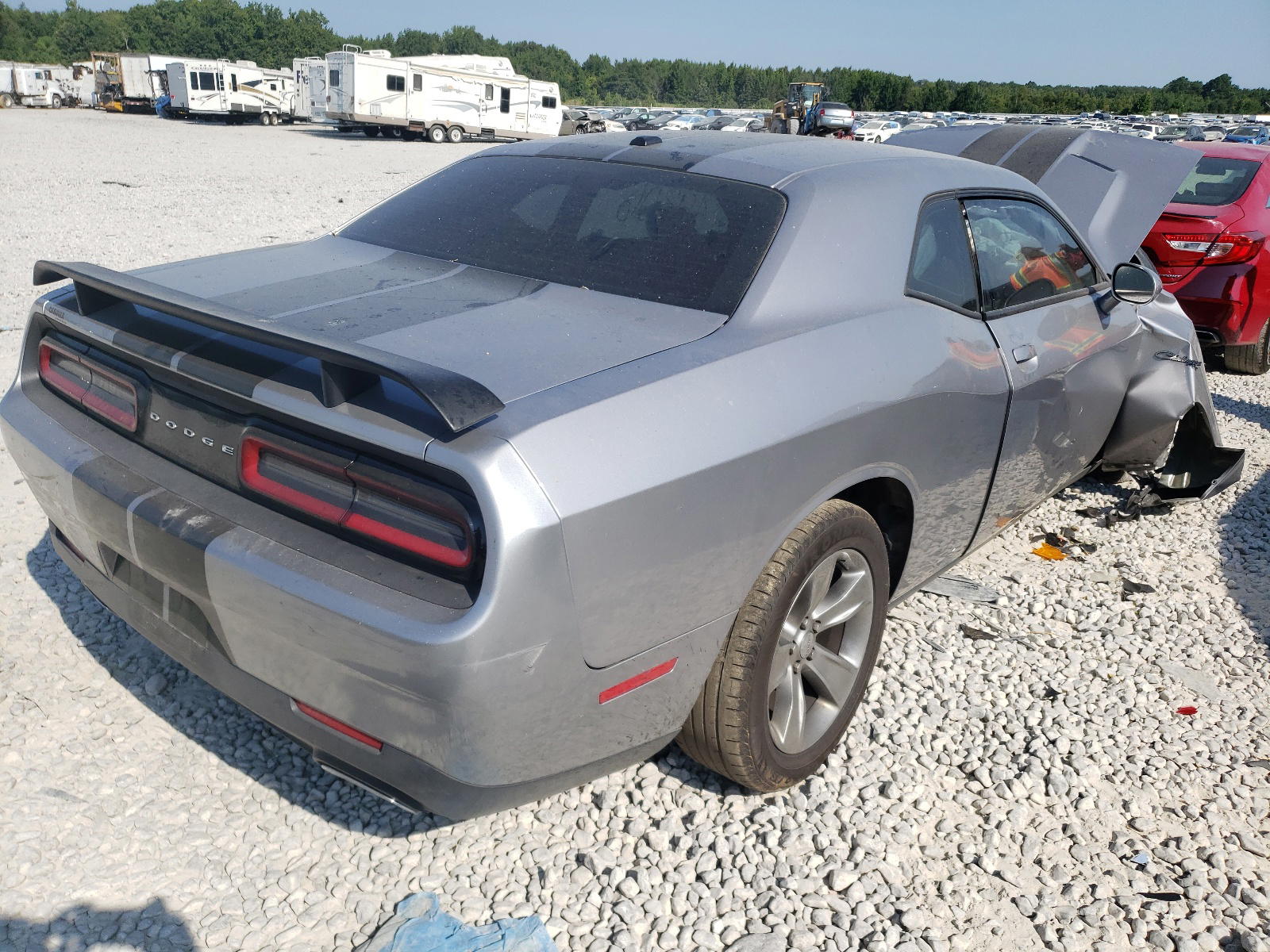 Photo 4 from auction – 2015 DODGE CHALLENGER with VIN 2C3CDZAG8FH700326