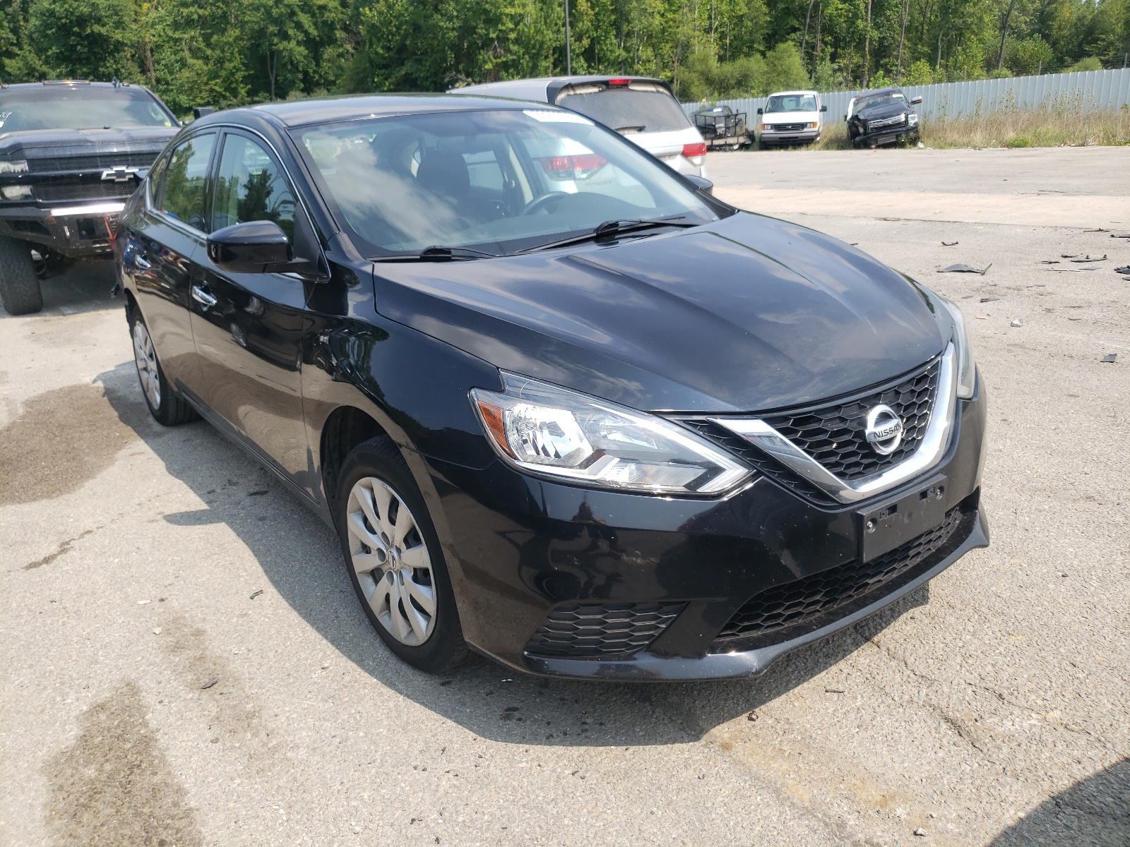 NISSAN SENTRA S 2017 with VIN 3N1AB7AP3HL640899 - Photo from auction