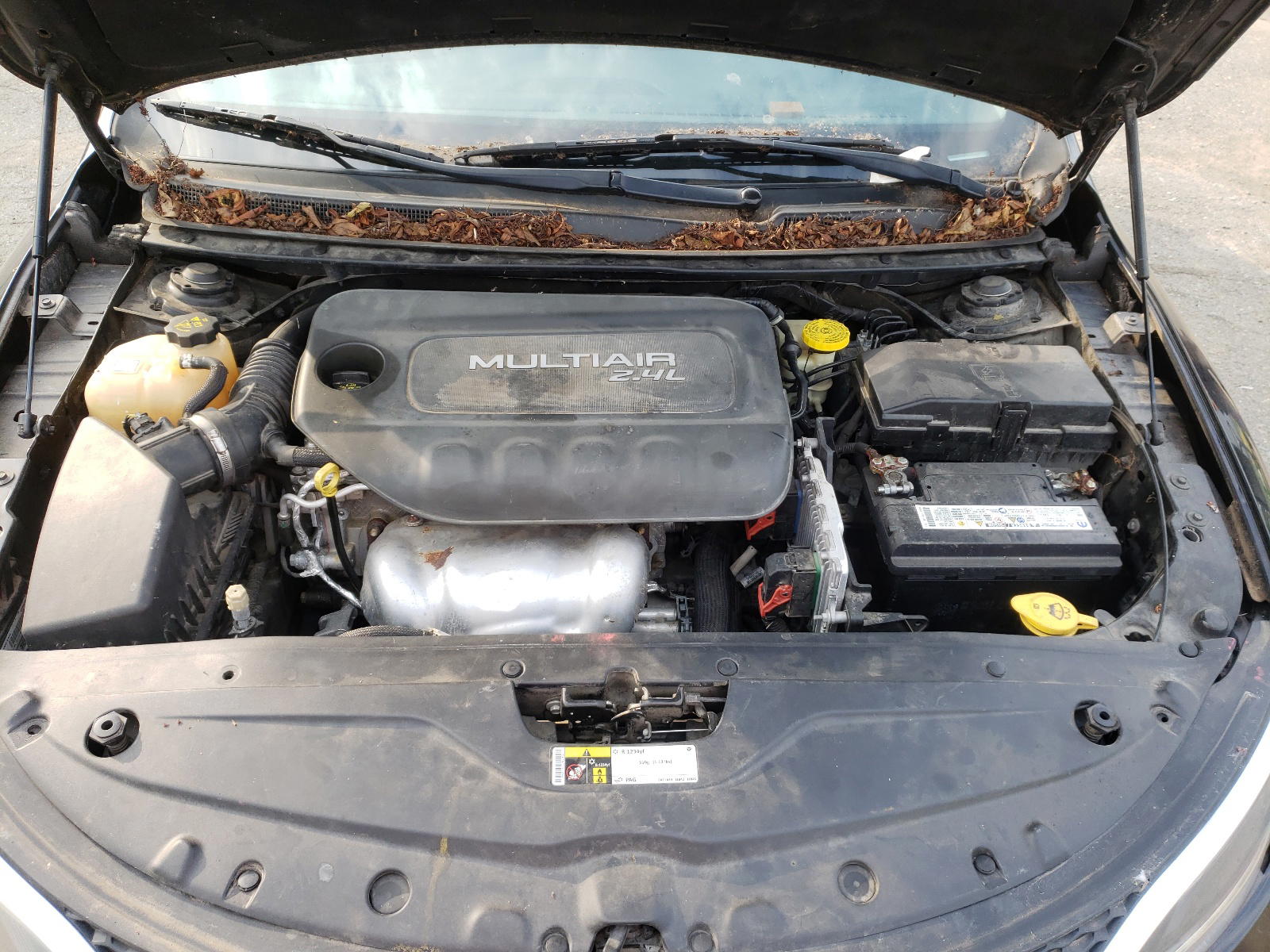 Photo 7 from auction – 2015 CHRYSLER 200 LIMITE with VIN 1C3CCCAB5FN604035