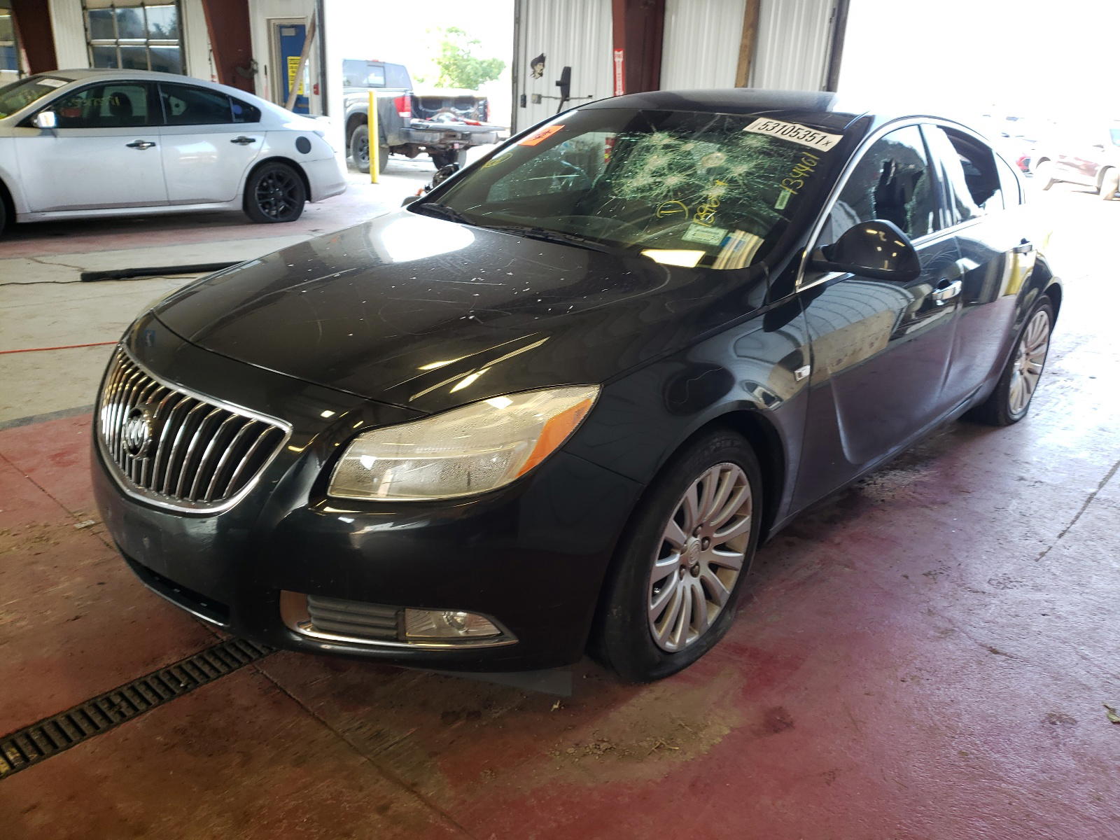 Photo 2 from auction – 2011 BUICK REGAL CXL with VIN W04GN5EC7B1134401