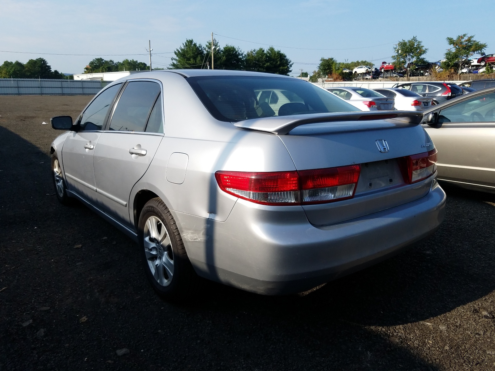 Photo 3 from auction – 2003 HONDA ACCORD EX with VIN JHMCM56643C028931
