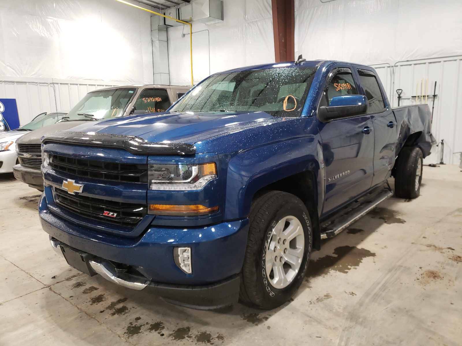 Photo 2 from auction – 2018 CHEVROLET SILVERADO with VIN 1GCVKRECXJZ114480