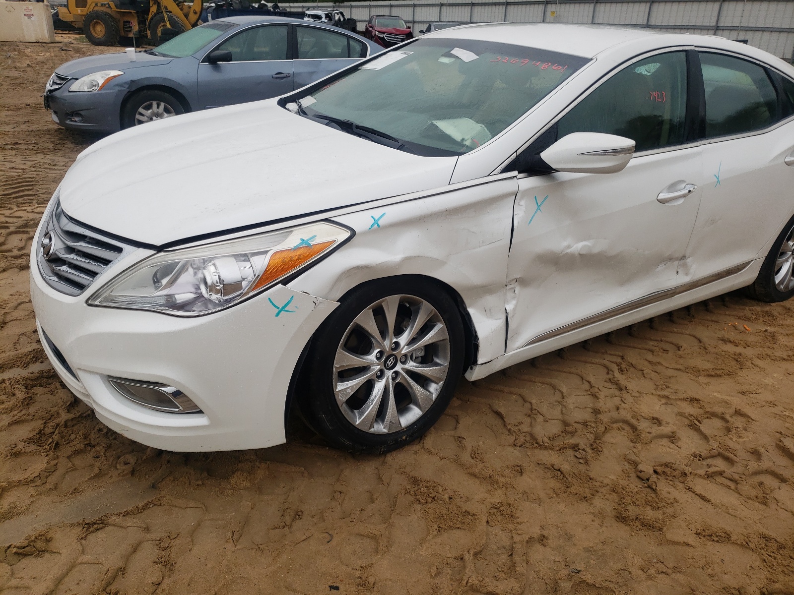 Photo 9 from auction – 2013 HYUNDAI AZERA with VIN KMHFG4JG5DA252590