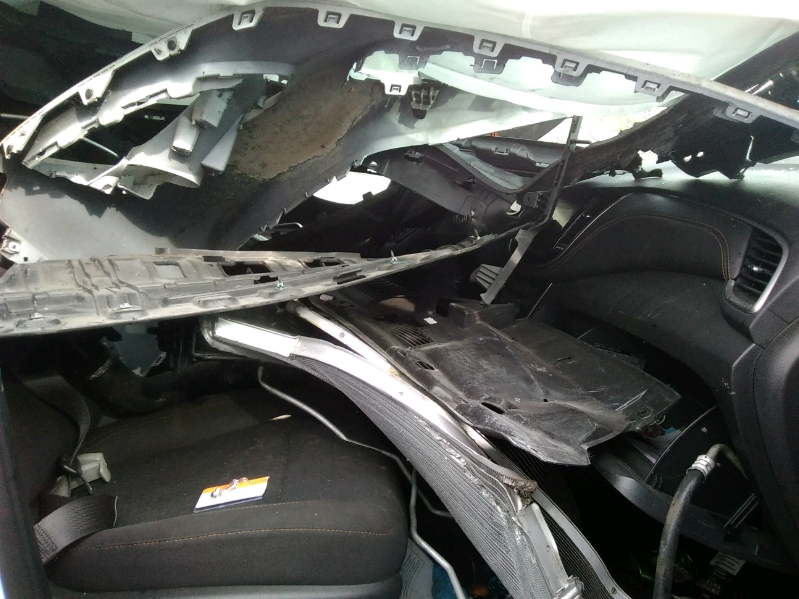 Photo 5 from auction – 2020 CHEVROLET TRAX LS with VIN KL7CJKSB0LB083892