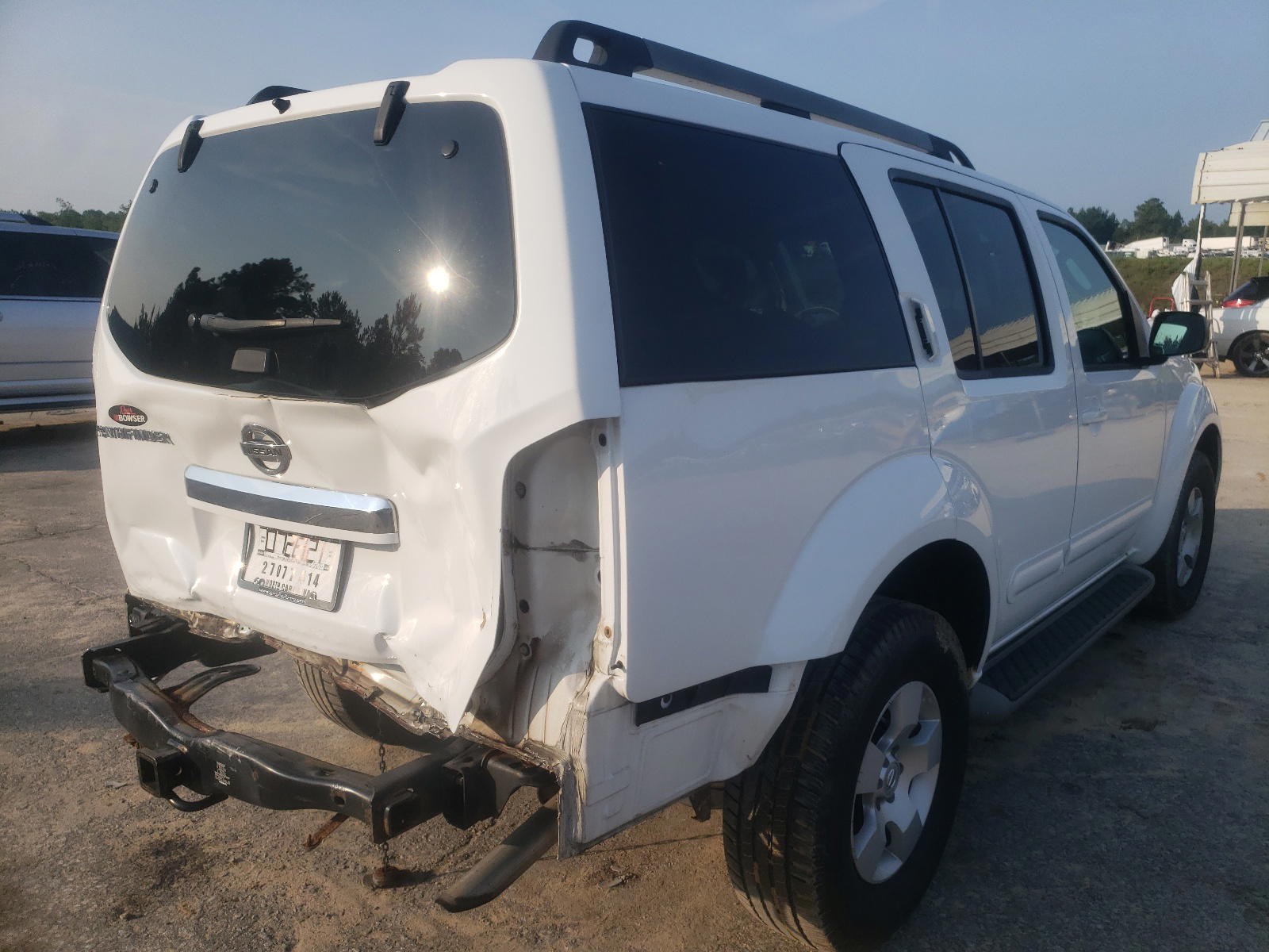Photo 4 from auction – 2011 NISSAN PATHFINDER with VIN 5N1AR1NB6BC612646