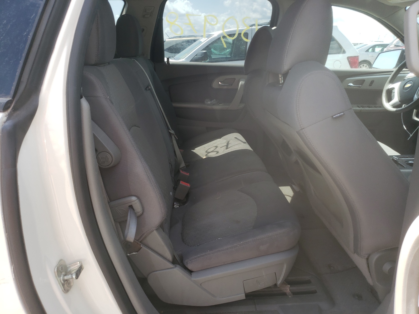 Photo 6 from auction – 2012 CHEVROLET TRAVERSE L with VIN 1GNKREED5CJ388775