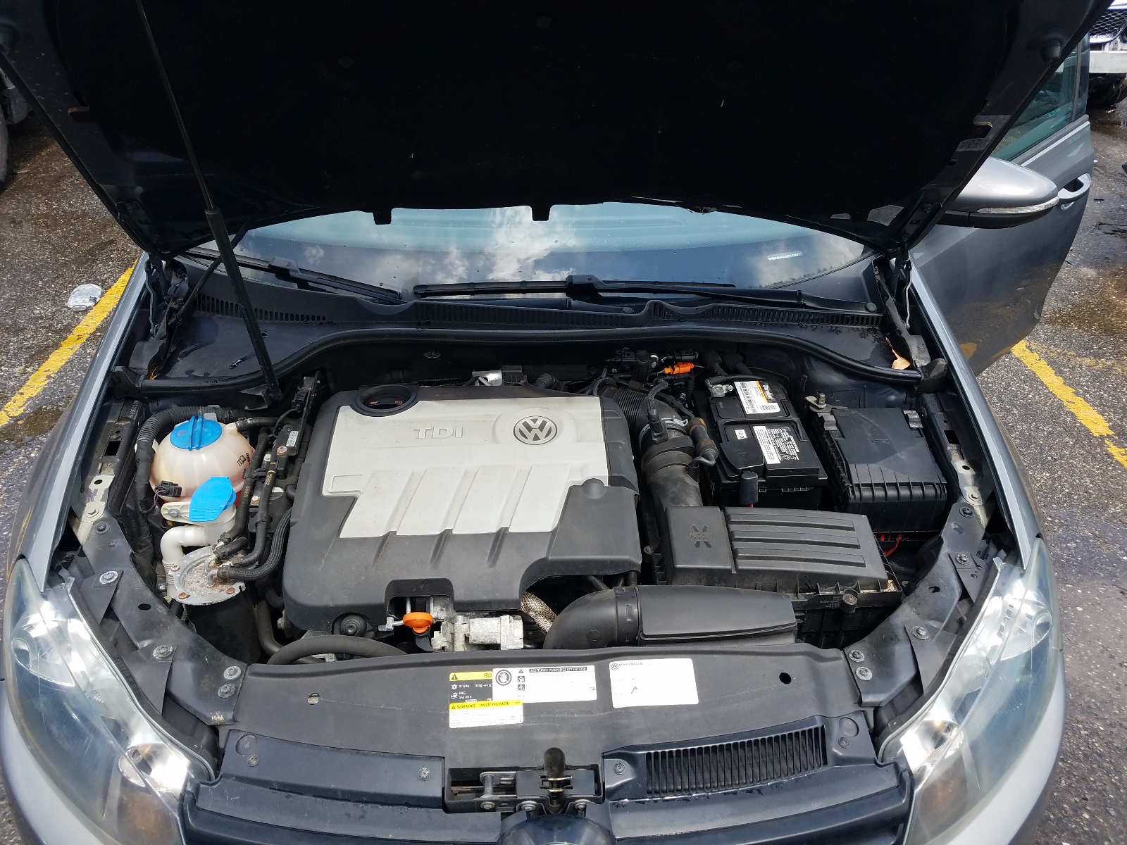Photo 7 from auction – 2013 VOLKSWAGEN GOLF with VIN WVWDM7AJ3DW133361