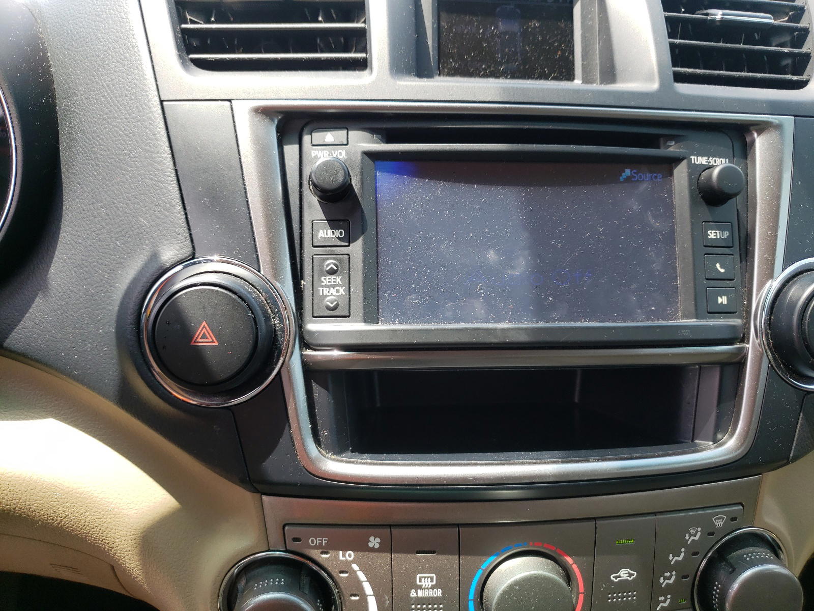 Photo 9 from auction – 2013 TOYOTA HIGHLANDER with VIN 5TDZA3EH1DS043155