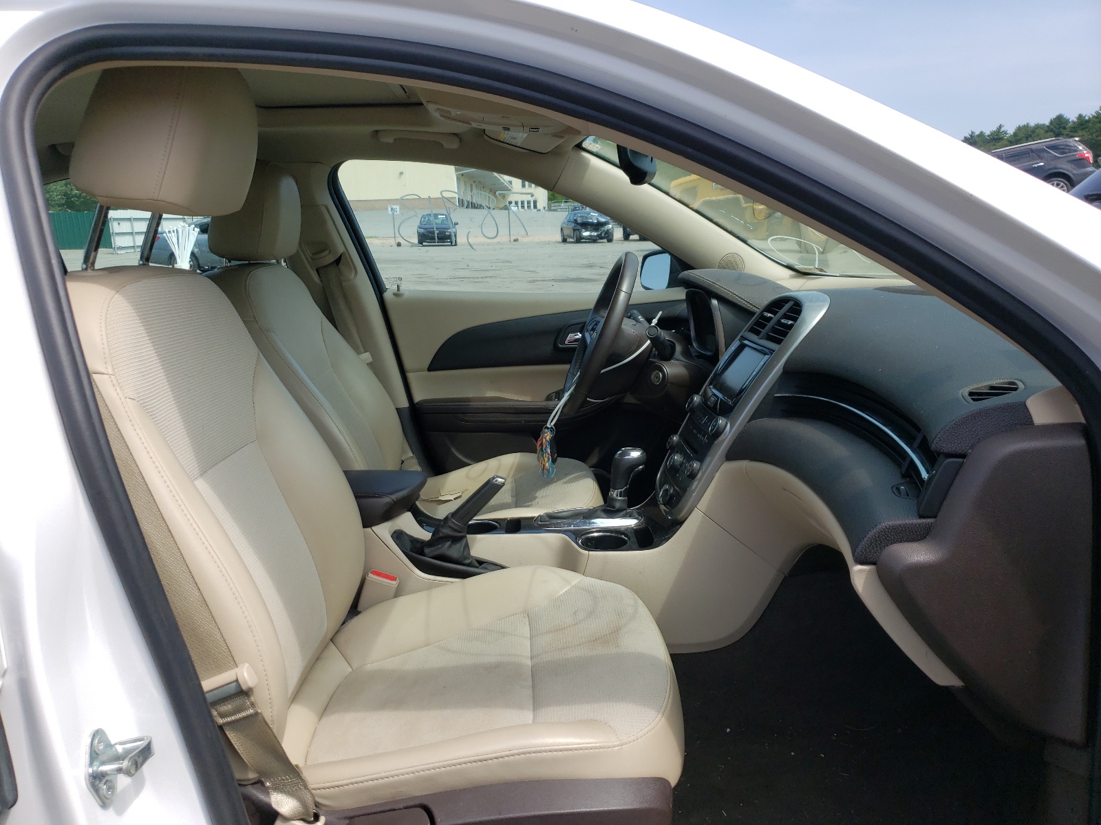 Zdjęcie 5 z aukcji – 2015 CHEVROLET MALIBU 2LT z VIN 1G11D5SLXFF233654