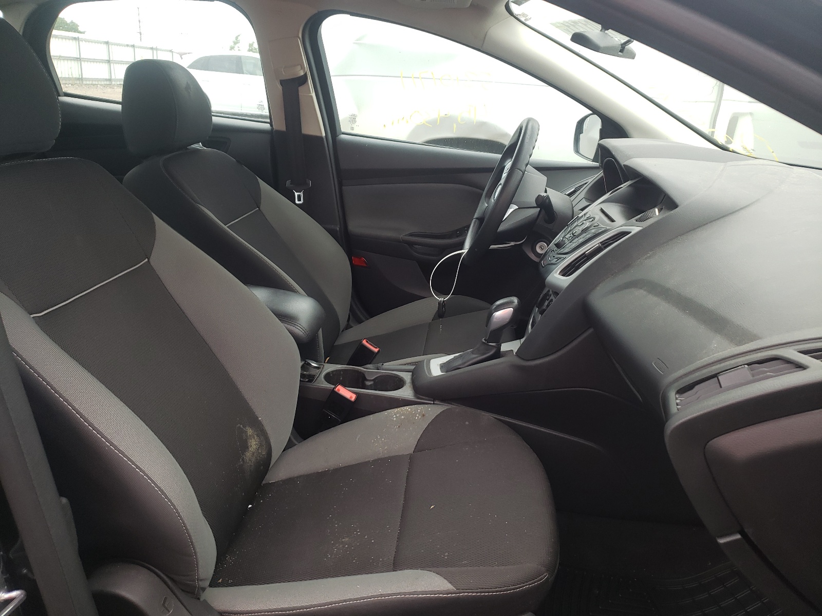 Фото 5 с аукциона – 2014 FORD FOCUS SE с VIN 1FADP3F22EL427523