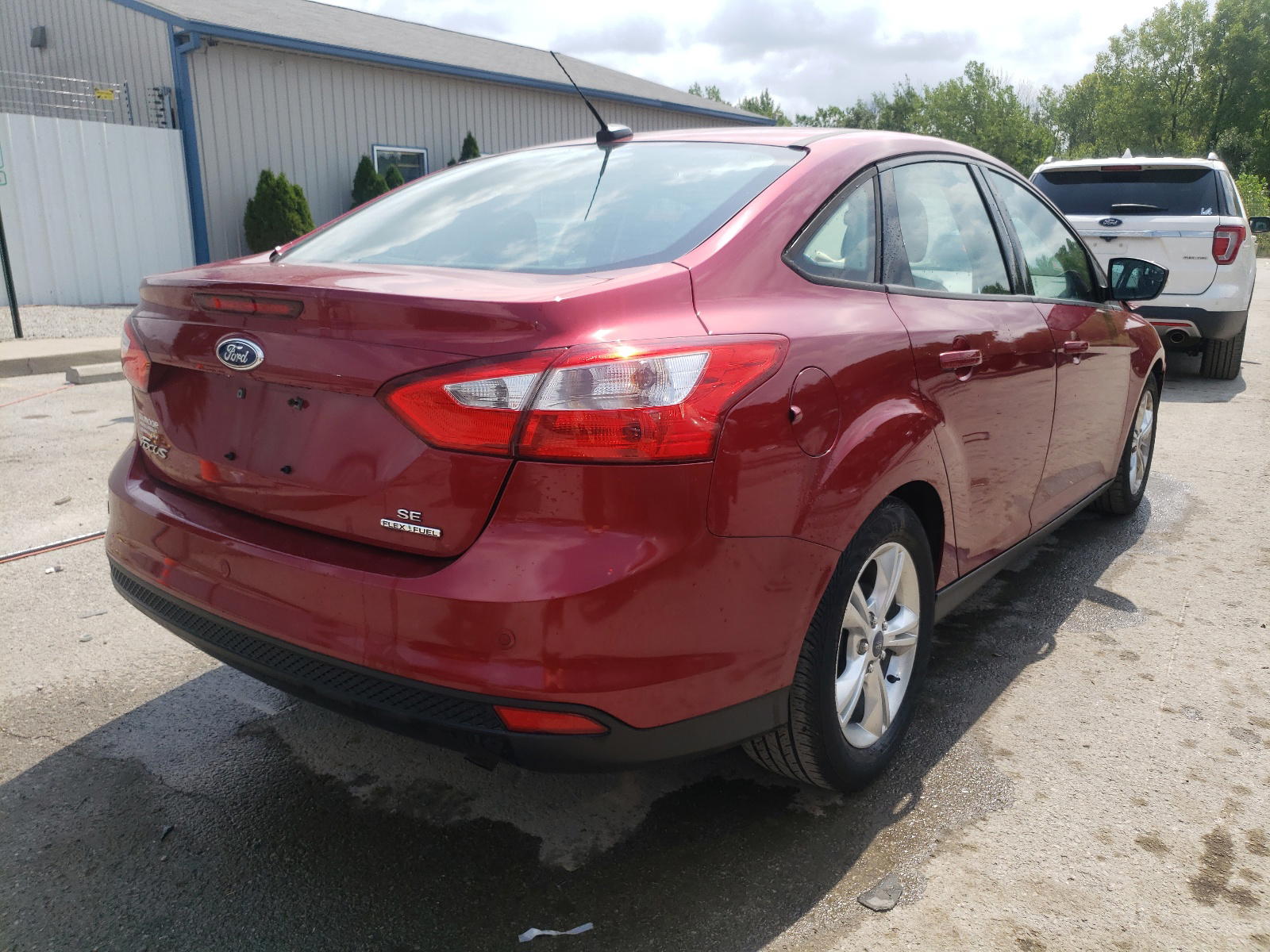 Photo 4 from auction – 2014 FORD FOCUS SE with VIN 1FADP3F20EL116477