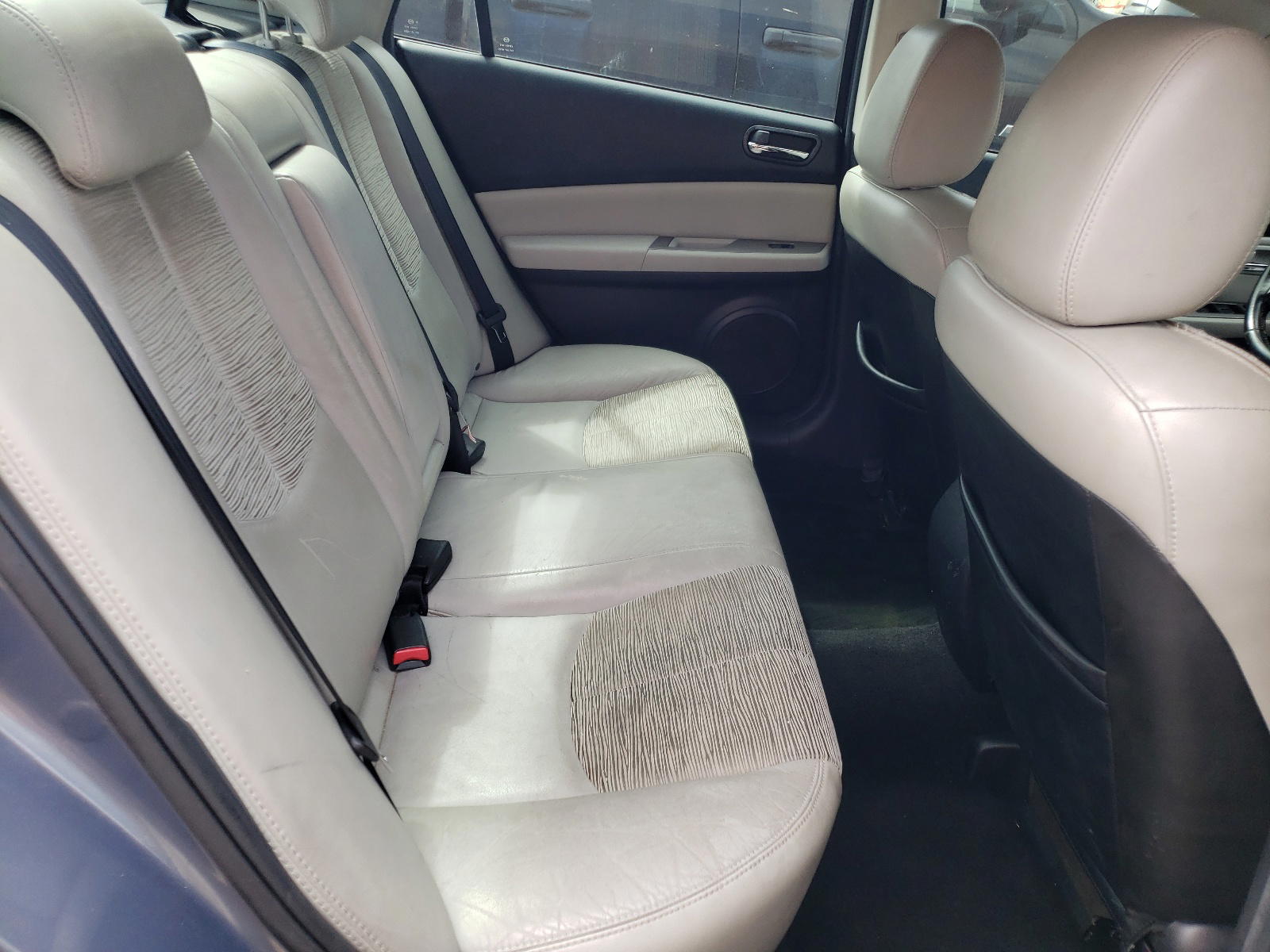 Photo 6 from auction – 2009 MAZDA 6 I with VIN 1YVHP82A595M41880