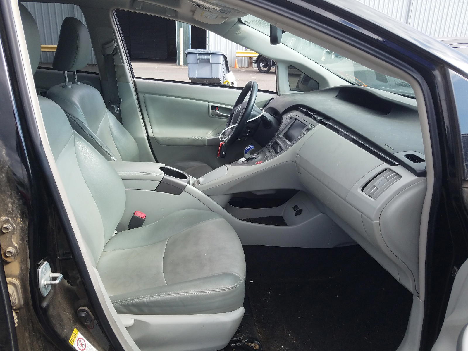 Photo 5 from auction – 2013 TOYOTA PRIUS with VIN JTDKN3DU2D5627428