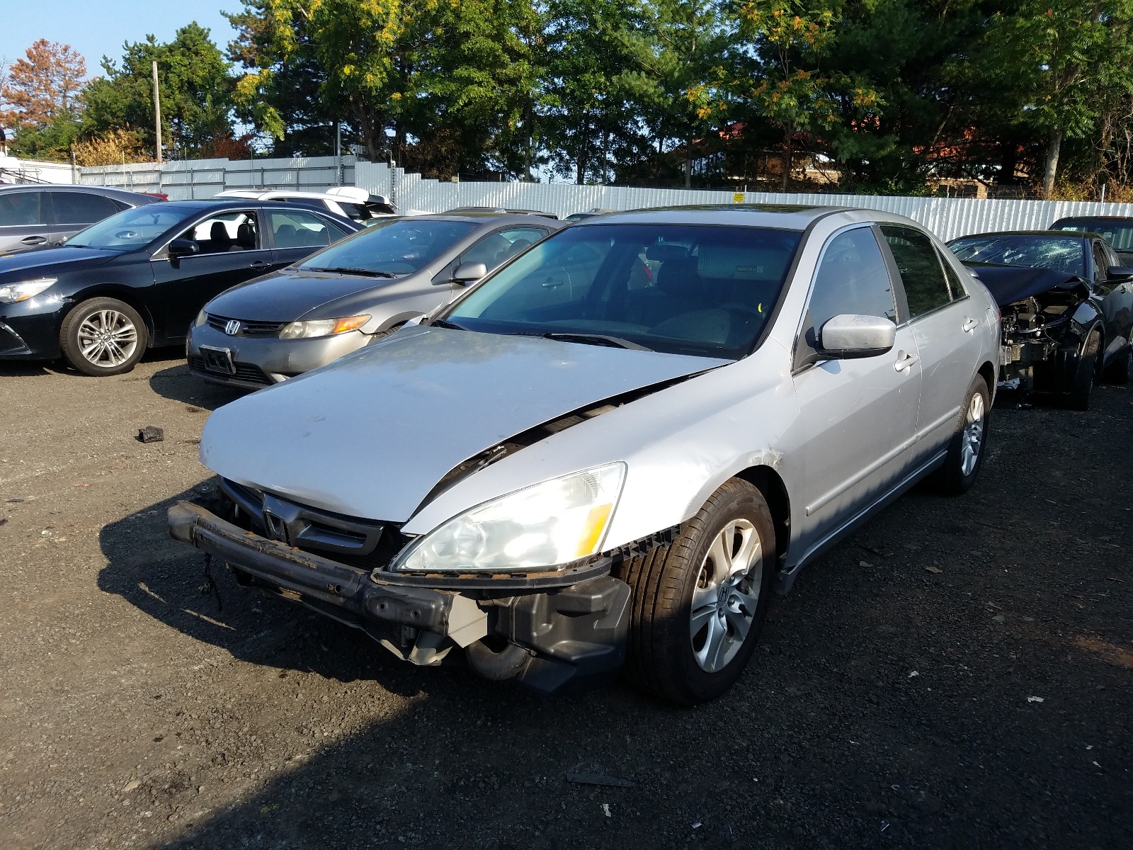 Photo 2 from auction – 2003 HONDA ACCORD EX with VIN JHMCM56643C028931