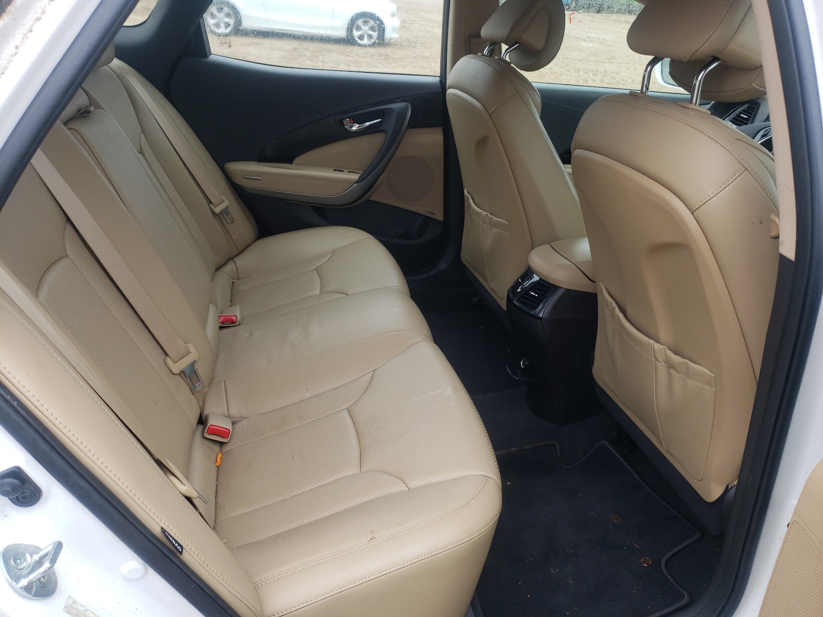 Photo 6 from auction – 2013 HYUNDAI AZERA with VIN KMHFG4JG5DA252590