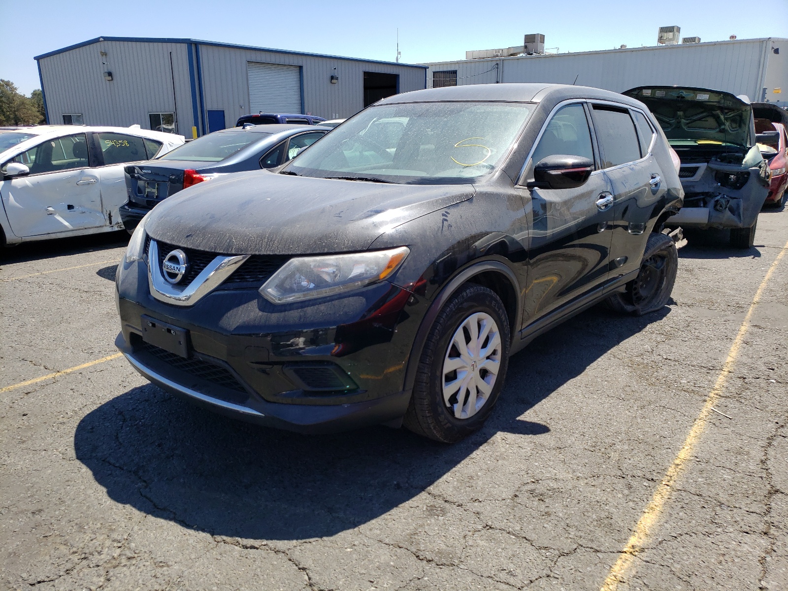 Photo 2 from auction – 2015 NISSAN ROGUE S with VIN 5N1AT2ML5FC882765