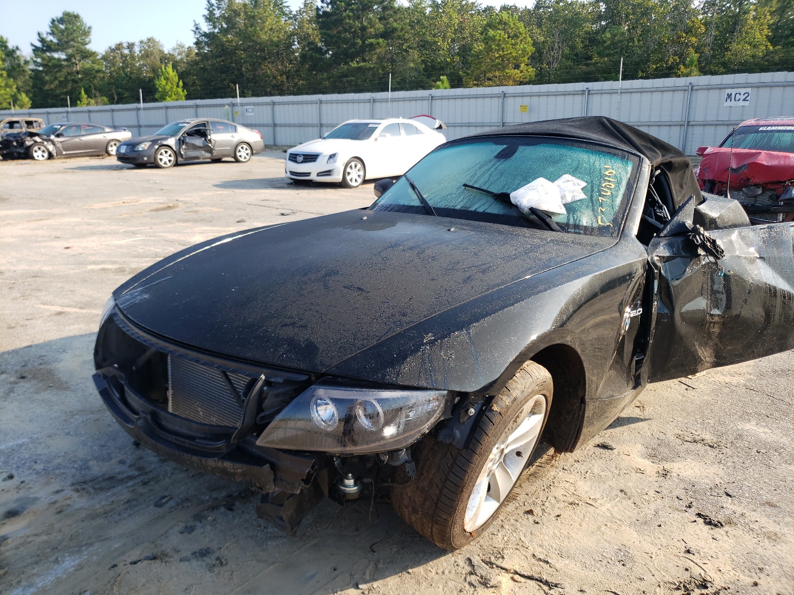 Photo 2 from auction – 2006 BMW Z4 3.0 with VIN 4USBU33516LW68316