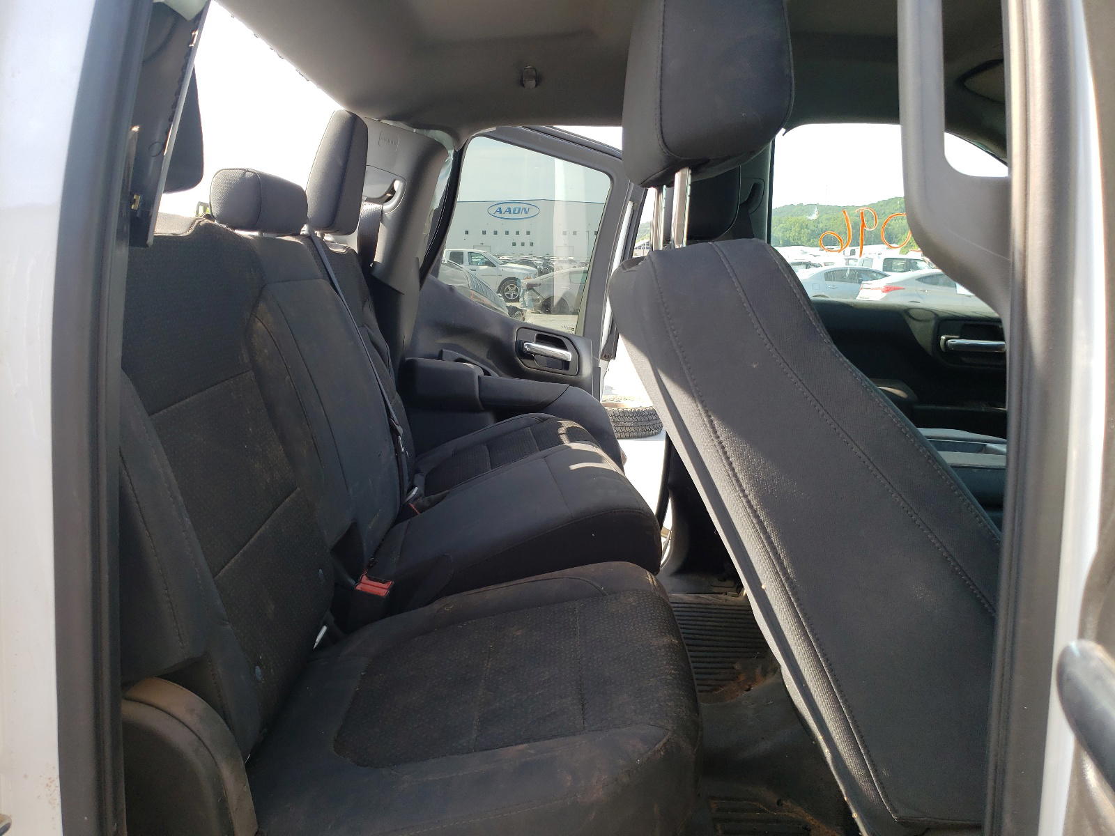 Photo 6 from auction – 2019 CHEVROLET SILVERADO with VIN 1GCRYAEF8KZ305036