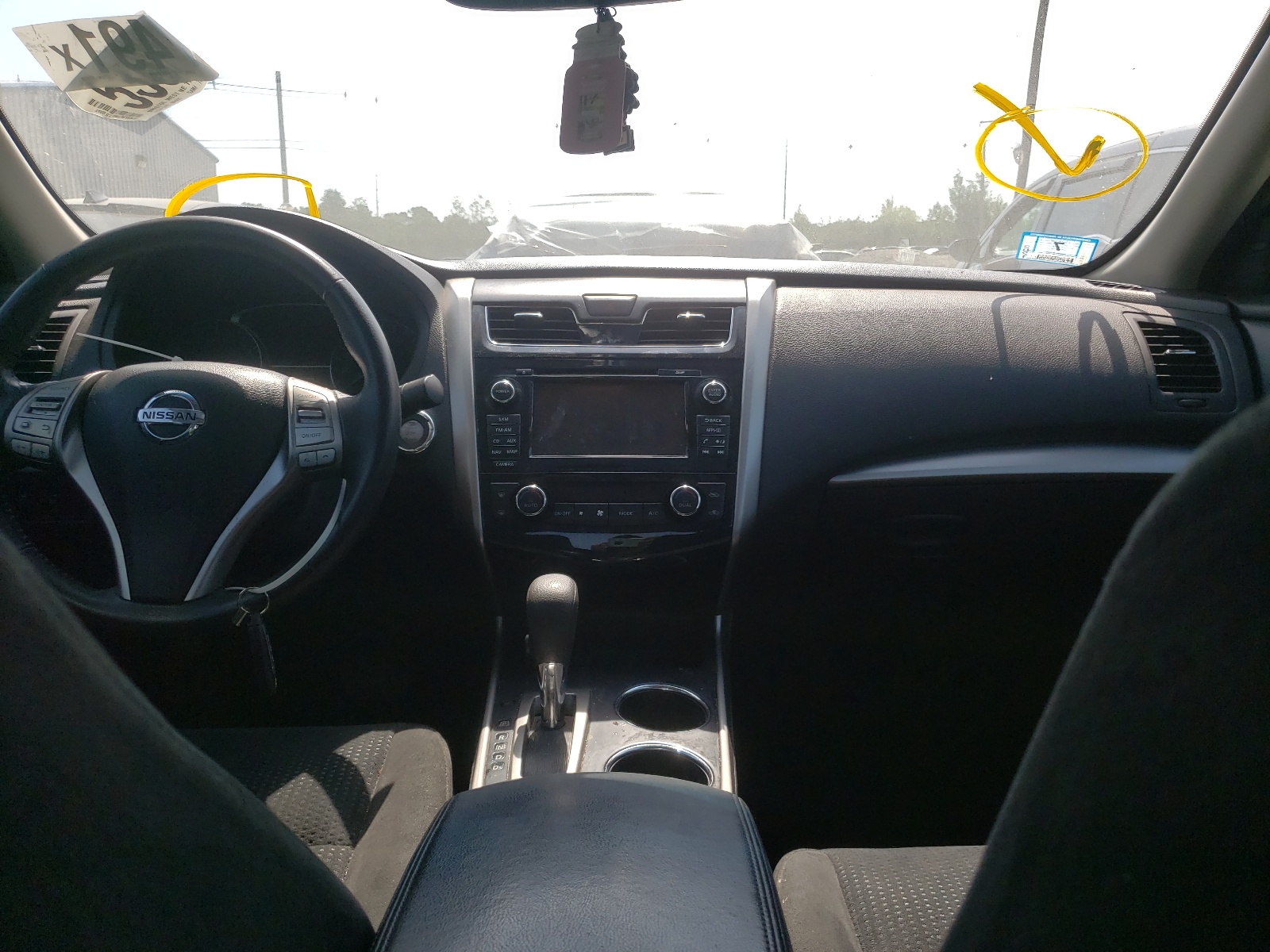 Photo 9 from auction – 2015 NISSAN ALTIMA 2.5 with VIN 1N4AL3AP8FC589210