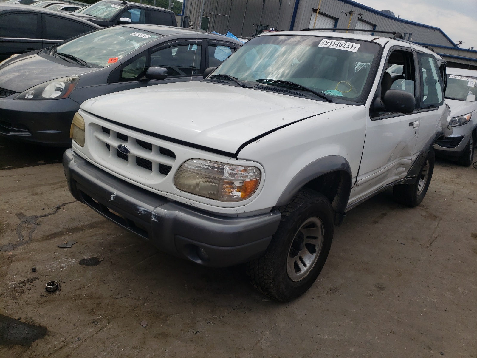 Photo 2 from auction – 1999 FORD EXPLORER with VIN 1FMYU22E0XUC34536