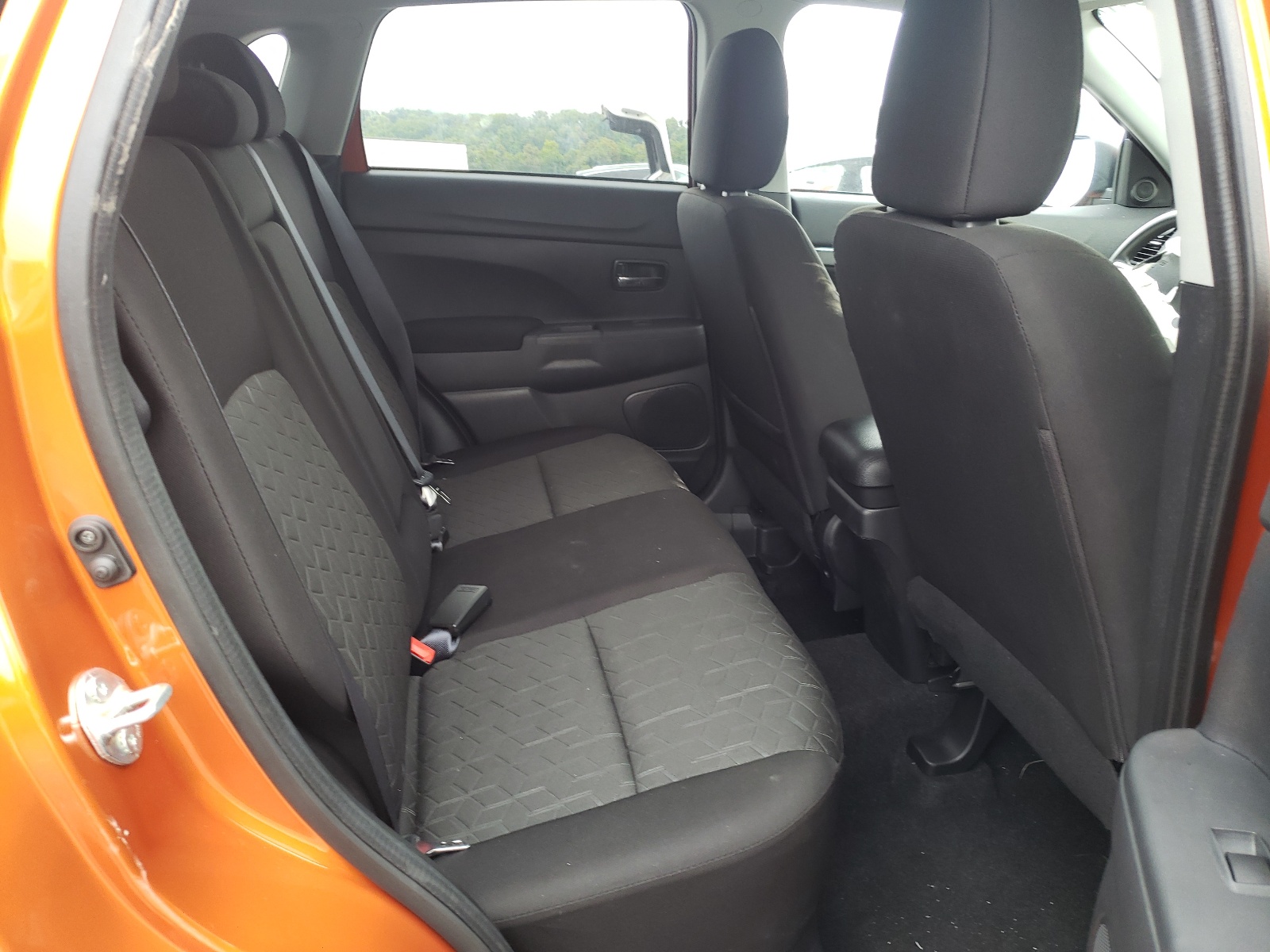Photo 6 from auction – 2020 MITSUBISHI OUTLANDER with VIN JA4AR3AU0LU006725