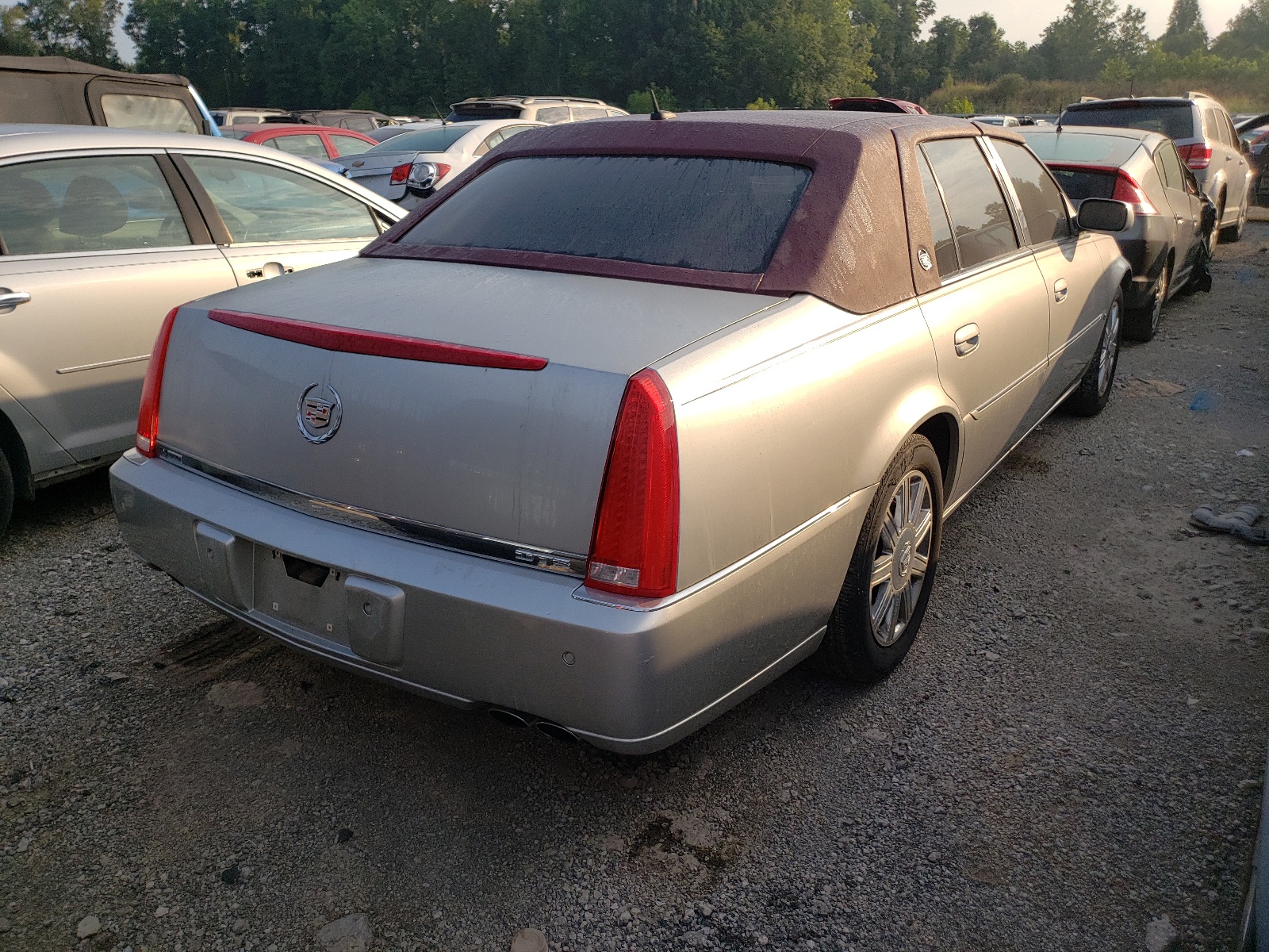 Photo 4 from auction – 2006 CADILLAC DTS with VIN 1G6KD57Y96U215838