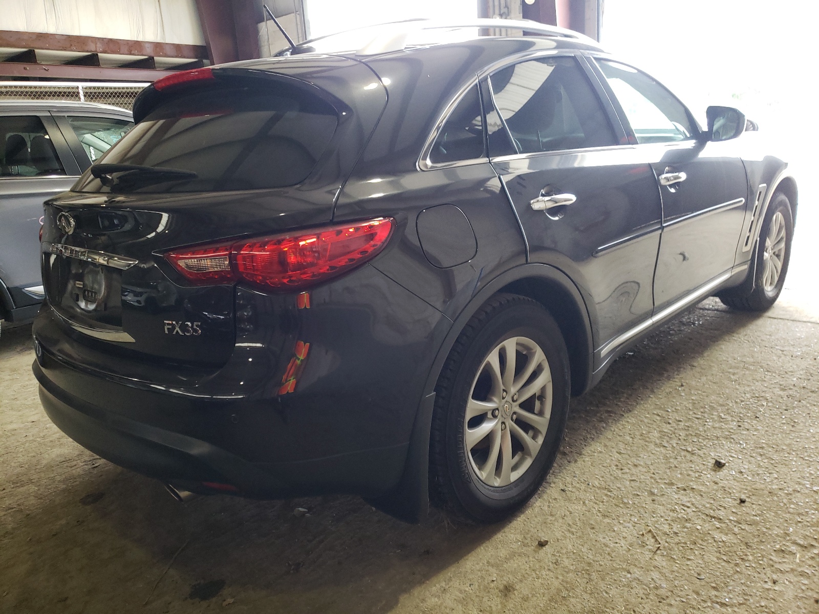 Photo 4 from auction – 2009 INFINITI FX35 with VIN JNRAS18W09M155425
