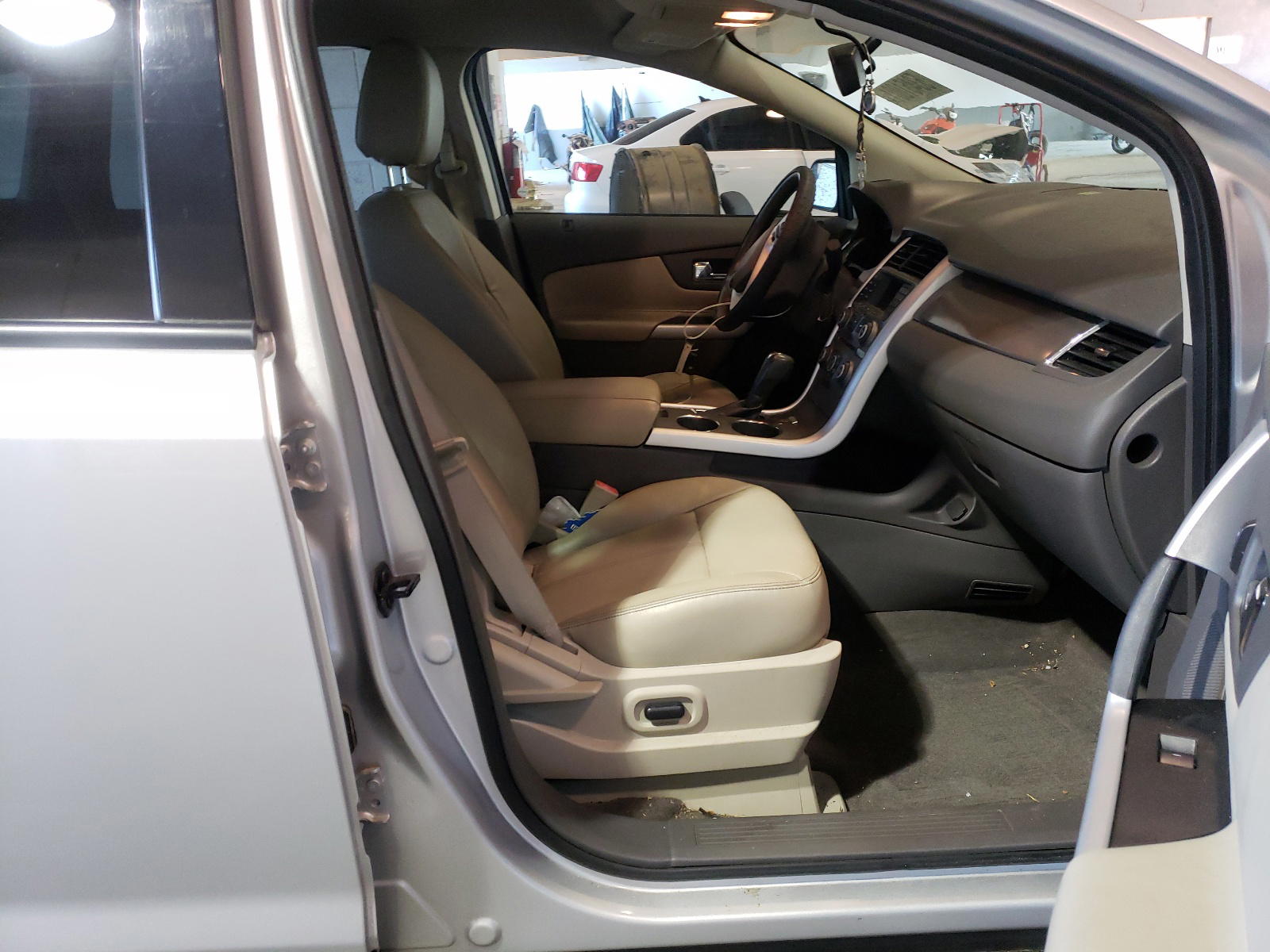 Photo 5 from auction – 2013 FORD EDGE SEL with VIN 2FMDK4JC1DBE05733