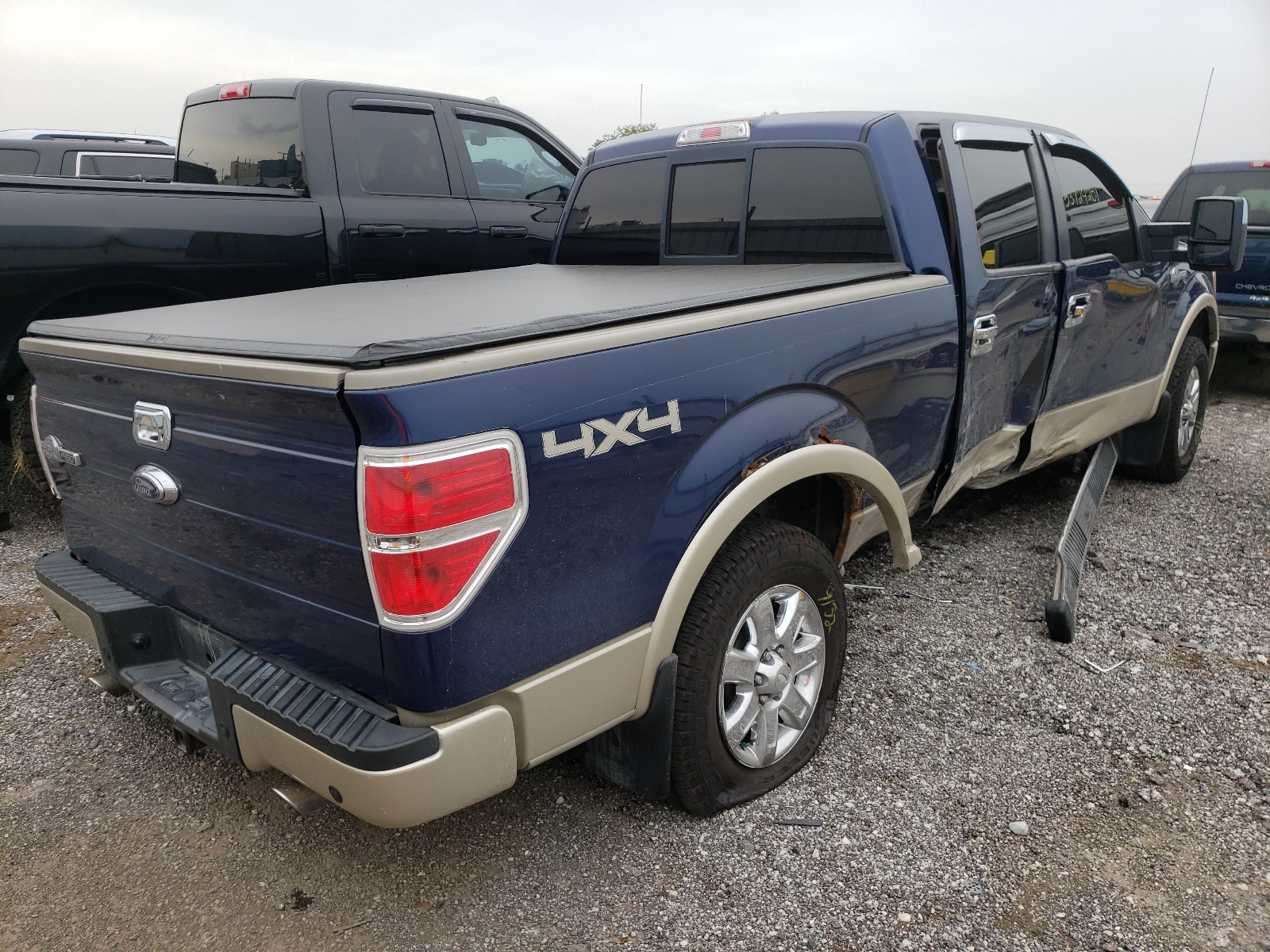 Photo 4 from auction – 2009 FORD F150 SUPER with VIN 1FTPW14V09KC05571